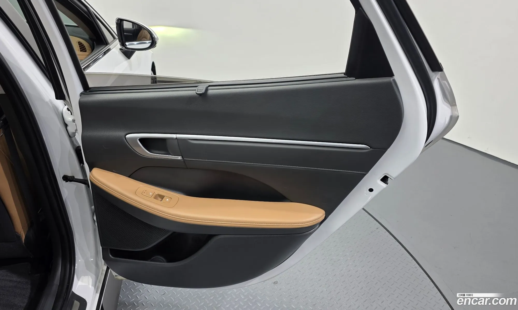 Hyundai Sonata 2019 KMHL241EBLA015158 — 4