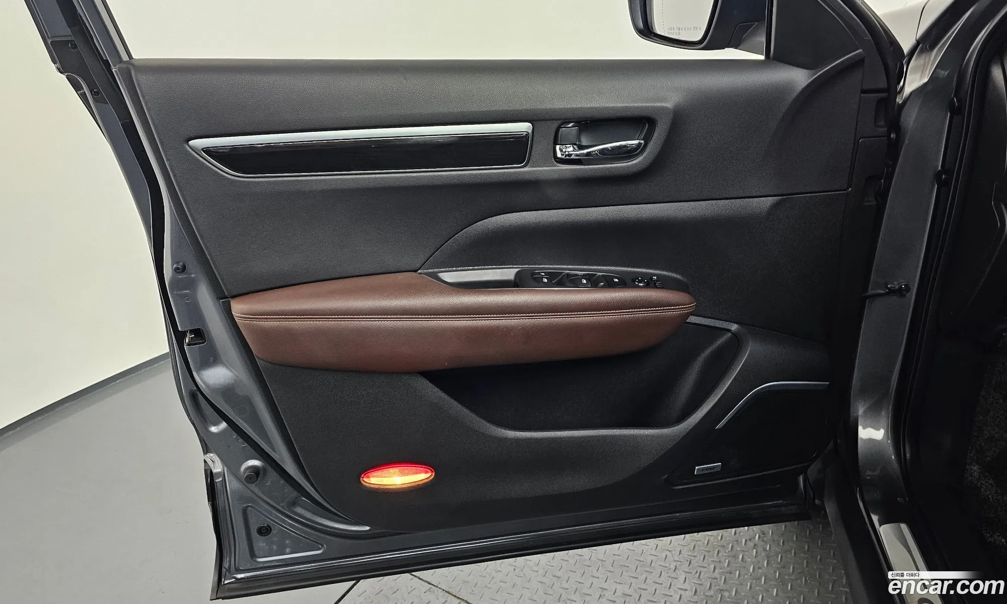 Renault Korea (Samsung) QM6 2017 KNME5C2M8HP028060 — 12