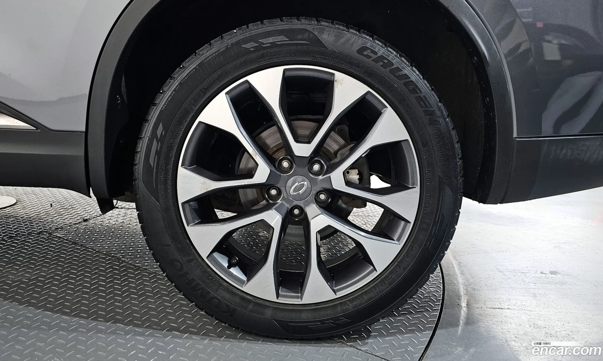 Renault Korea (Samsung) QM6 2017 KNME5C2M8HP028060 — 3