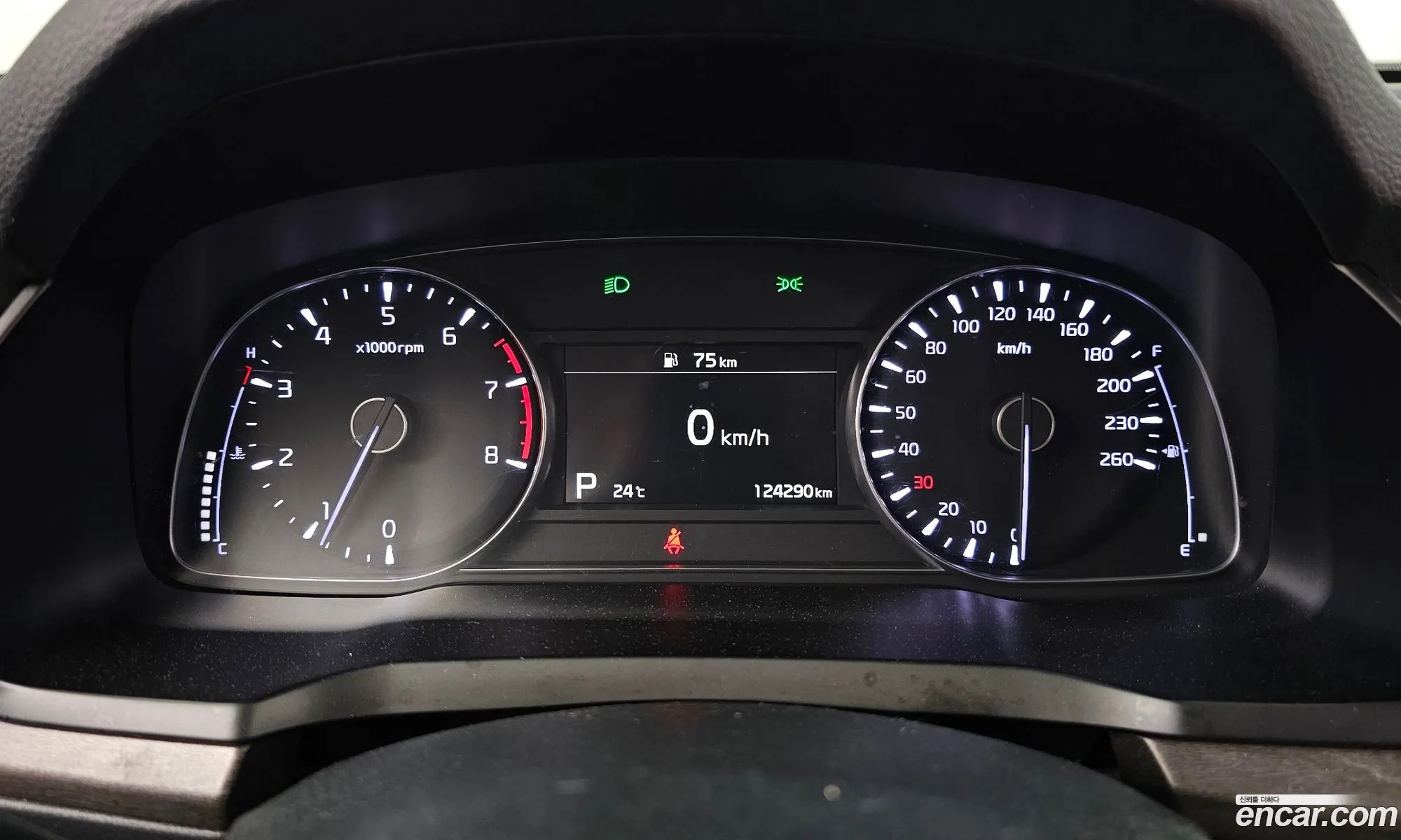 Kia K7 Premier 2019 — 17