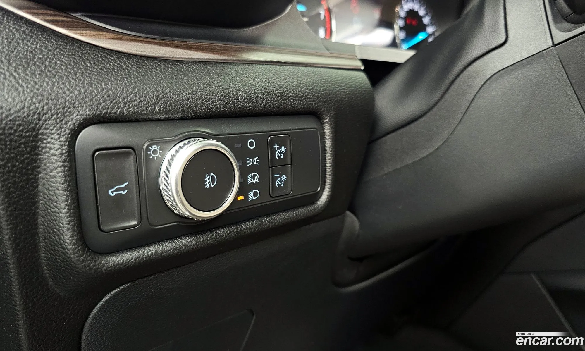 Ford Explorer 6th Gen 2022 1FMSK8FH1NGB76371 — 25