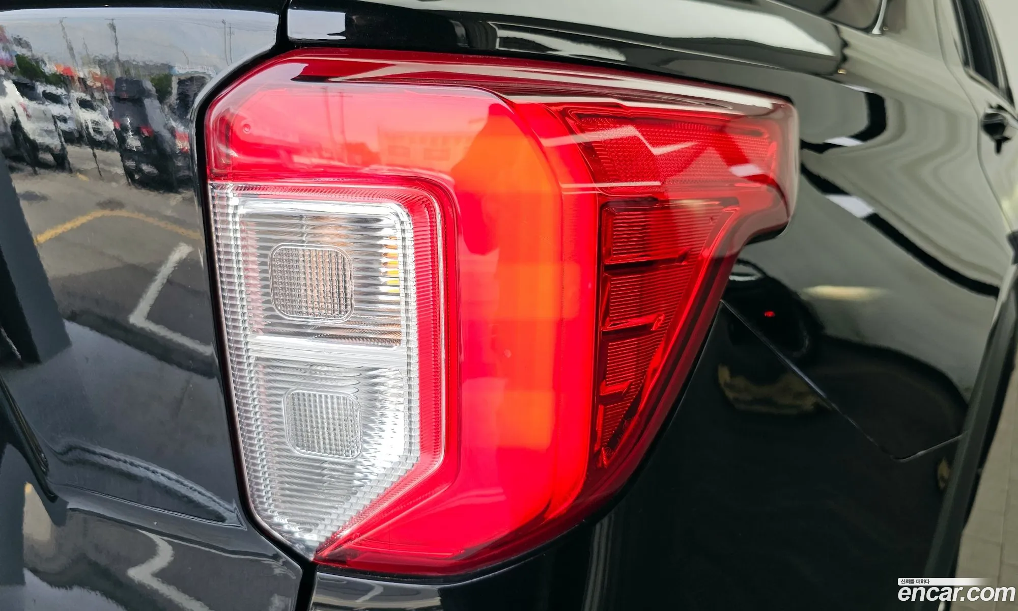 Ford Explorer 6th Gen 2022 1FMSK8FH1NGB76371 — 16