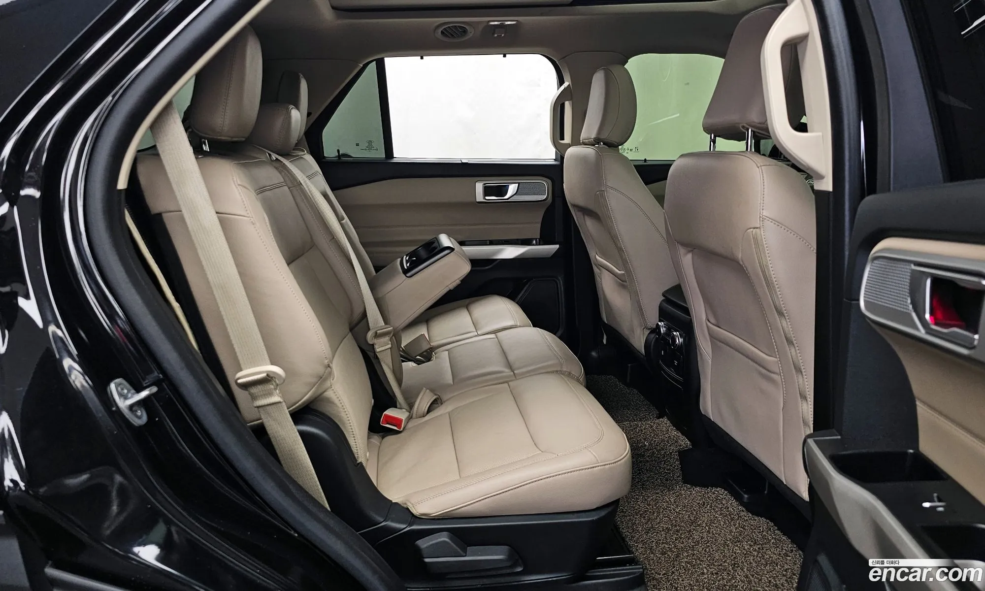 Ford Explorer 6th Gen 2022 1FMSK8FH1NGB76371 — 12