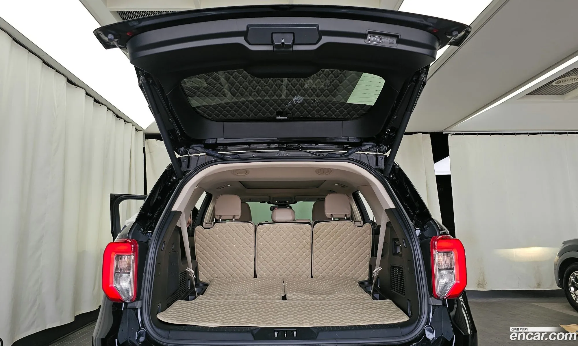 Ford Explorer 6th Gen 2022 1FMSK8FH1NGB76371 — 26