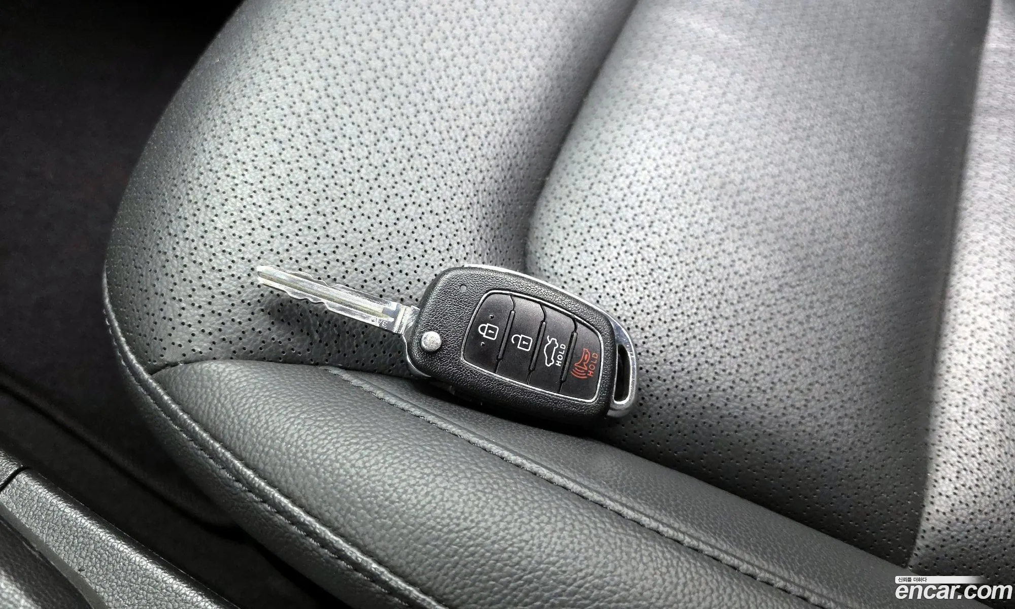 Hyundai Elantra AD 2016 — 25