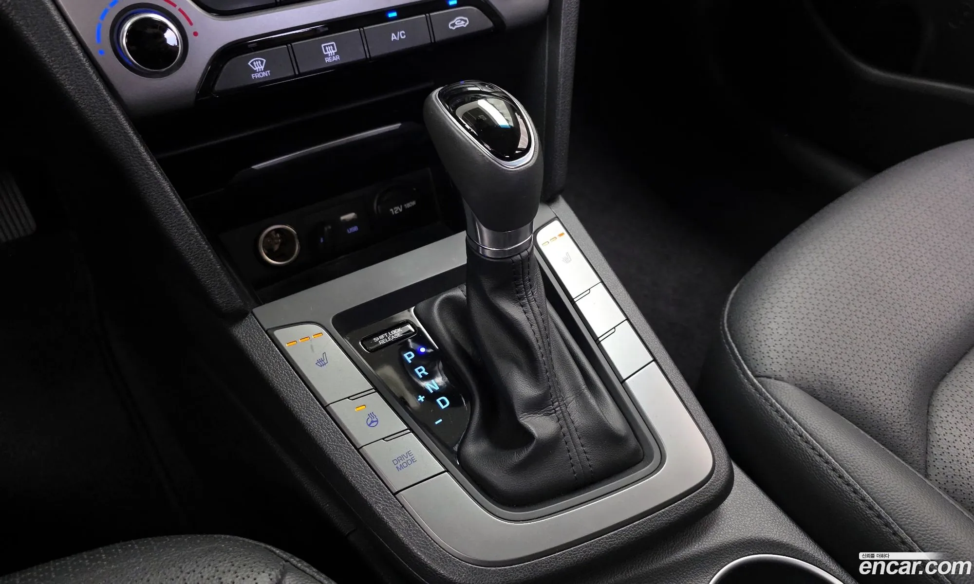 Hyundai Elantra AD 2016 — 23