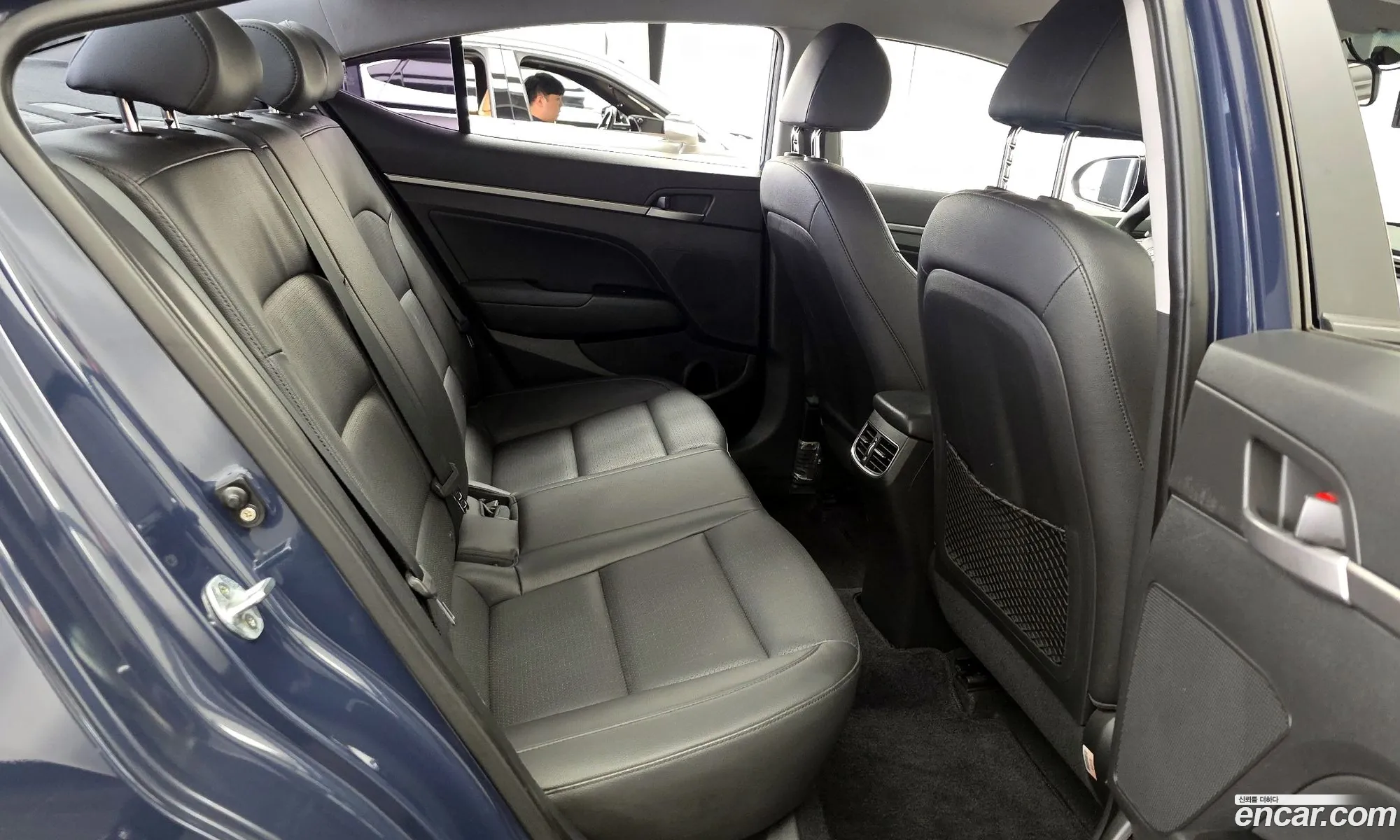 Hyundai Elantra AD 2016 — 16