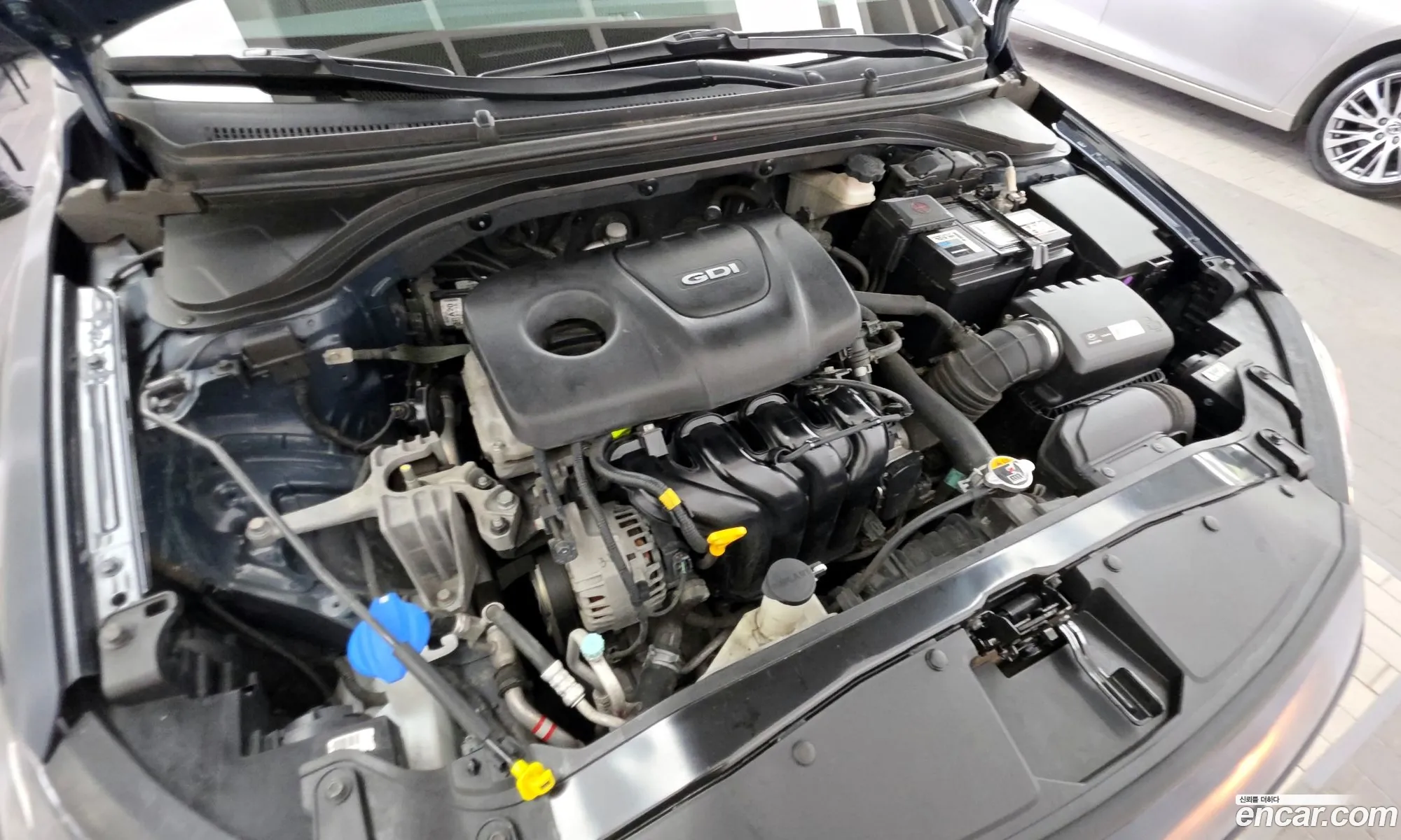 Hyundai Elantra AD 2016 — 2