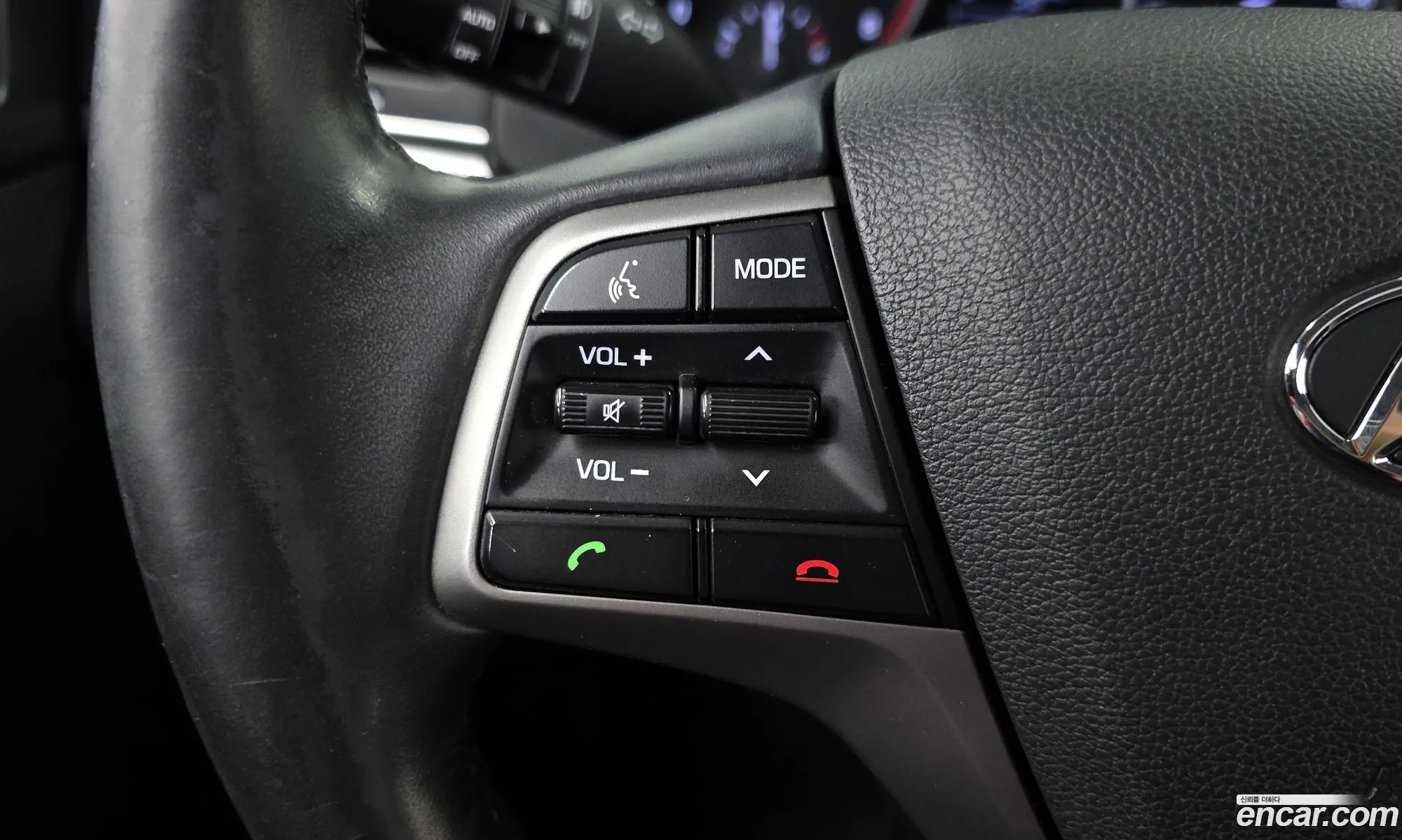 Hyundai Elantra AD 2016 — 30