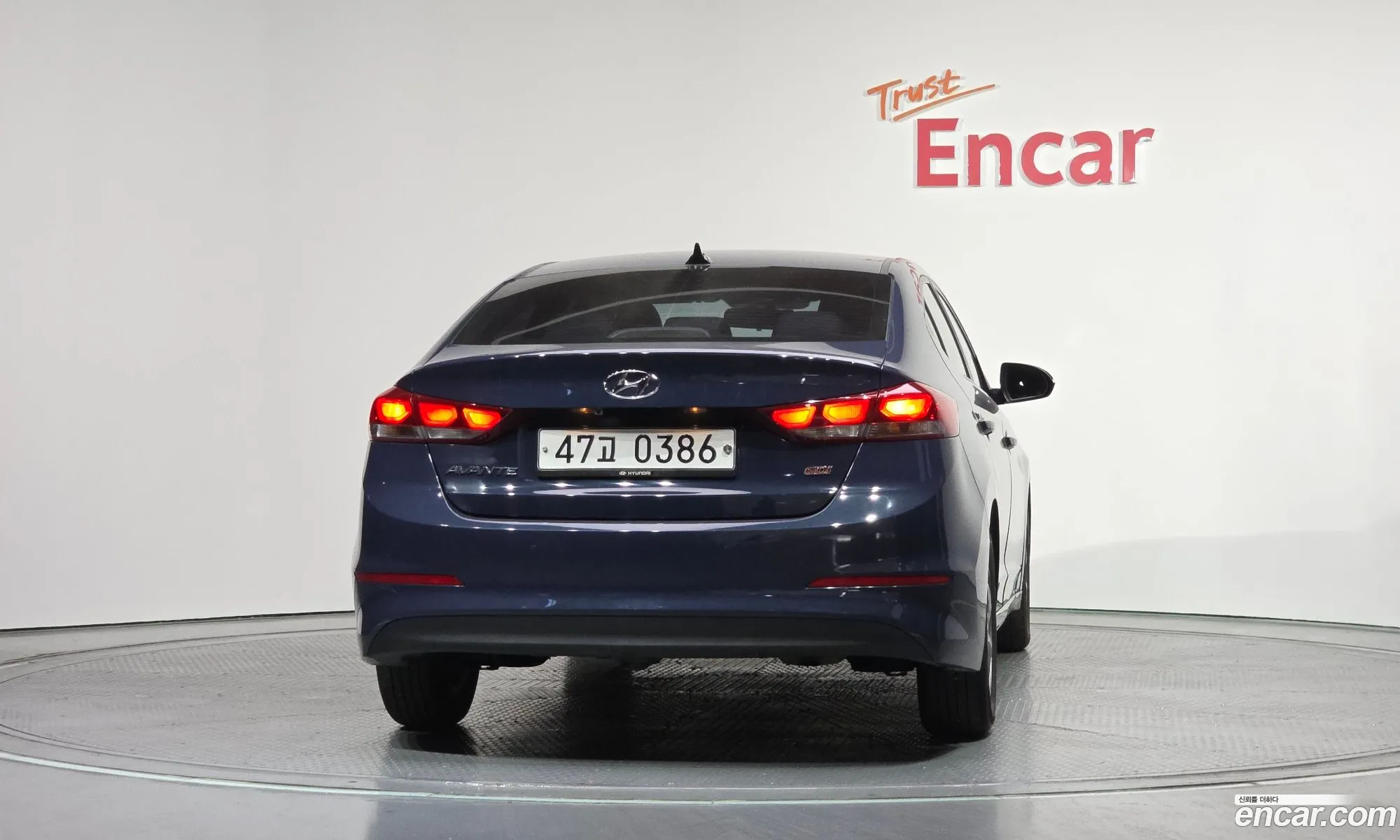 Hyundai Elantra AD 2016 — 11