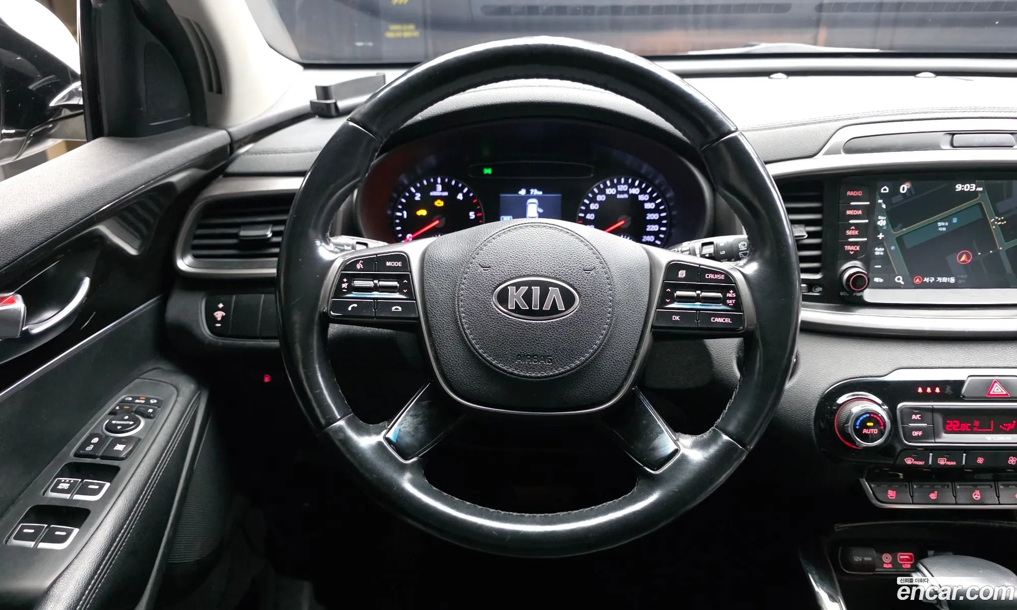 Kia Sorento 2018 KNAPG81ABKA531721 — 3