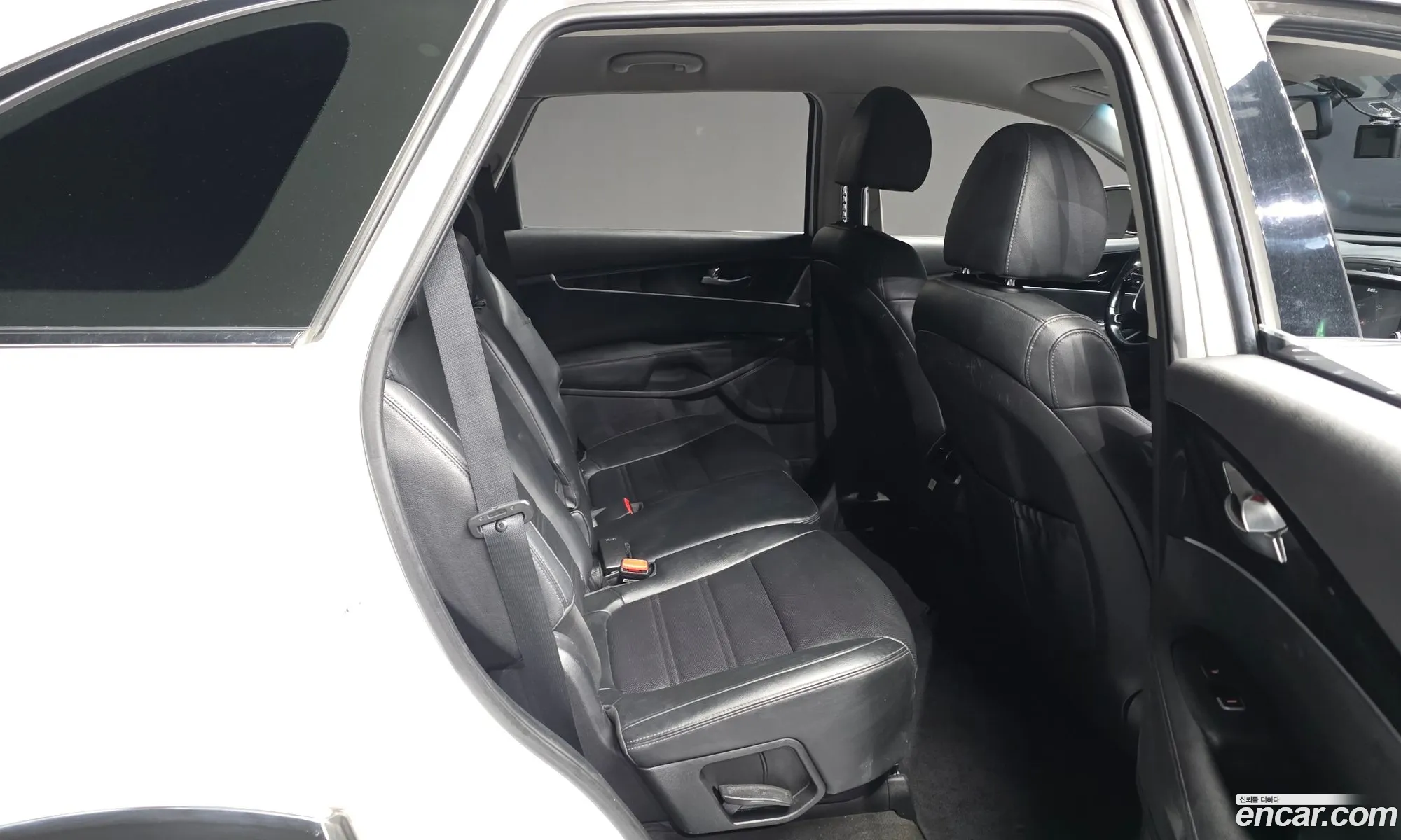 Kia Sorento 2018 KNAPG81ABKA531721 — 12