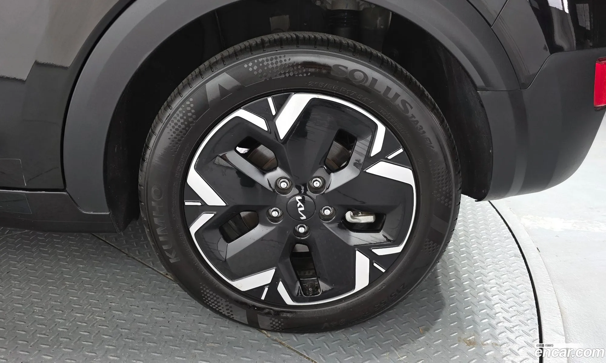 Kia Niro EV 2023 KNACP811FRA055527 — 13