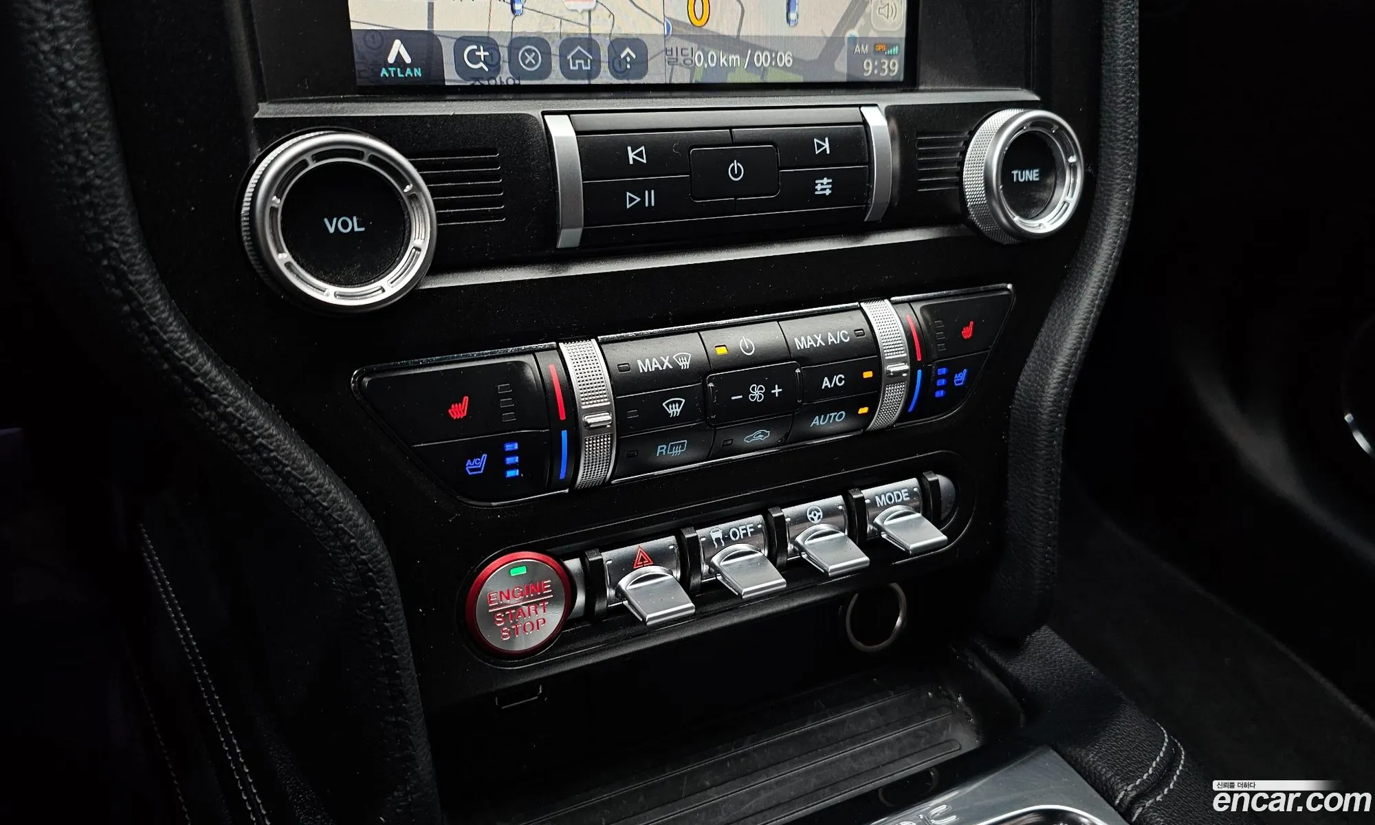 Ford Mustang 2020 — 29