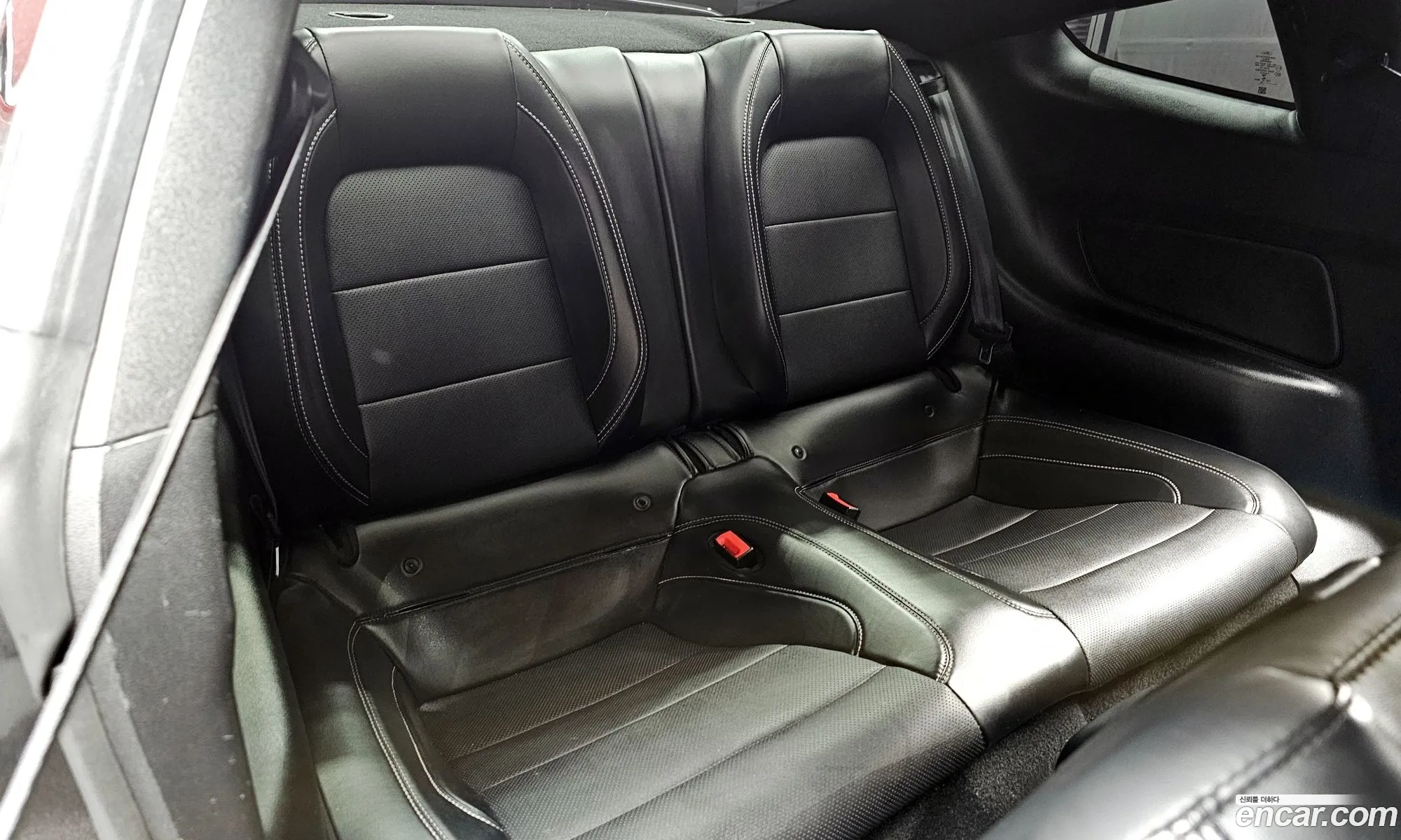 Ford Mustang 2020 — 8