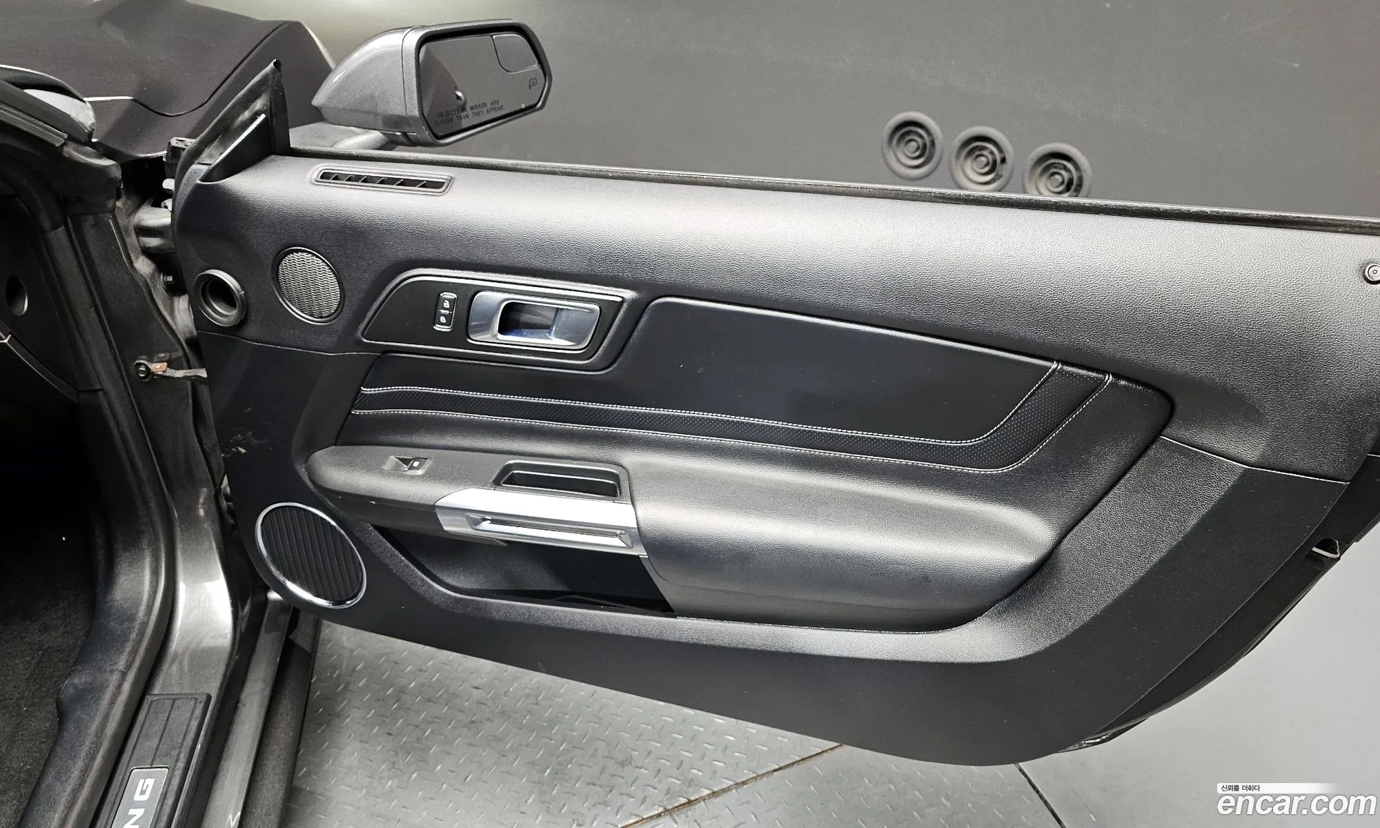 Ford Mustang 2020 — 4