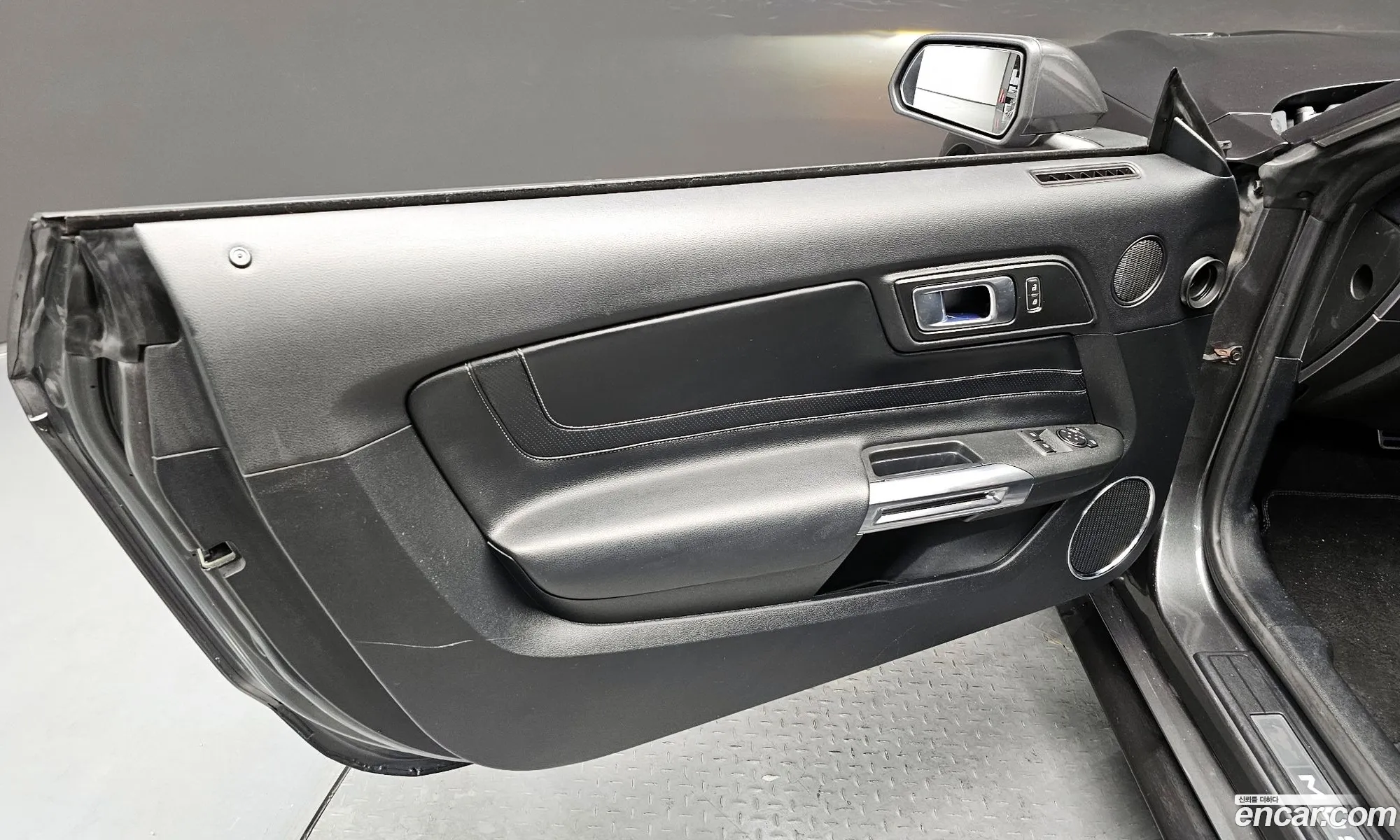 Ford Mustang 2020 — 14
