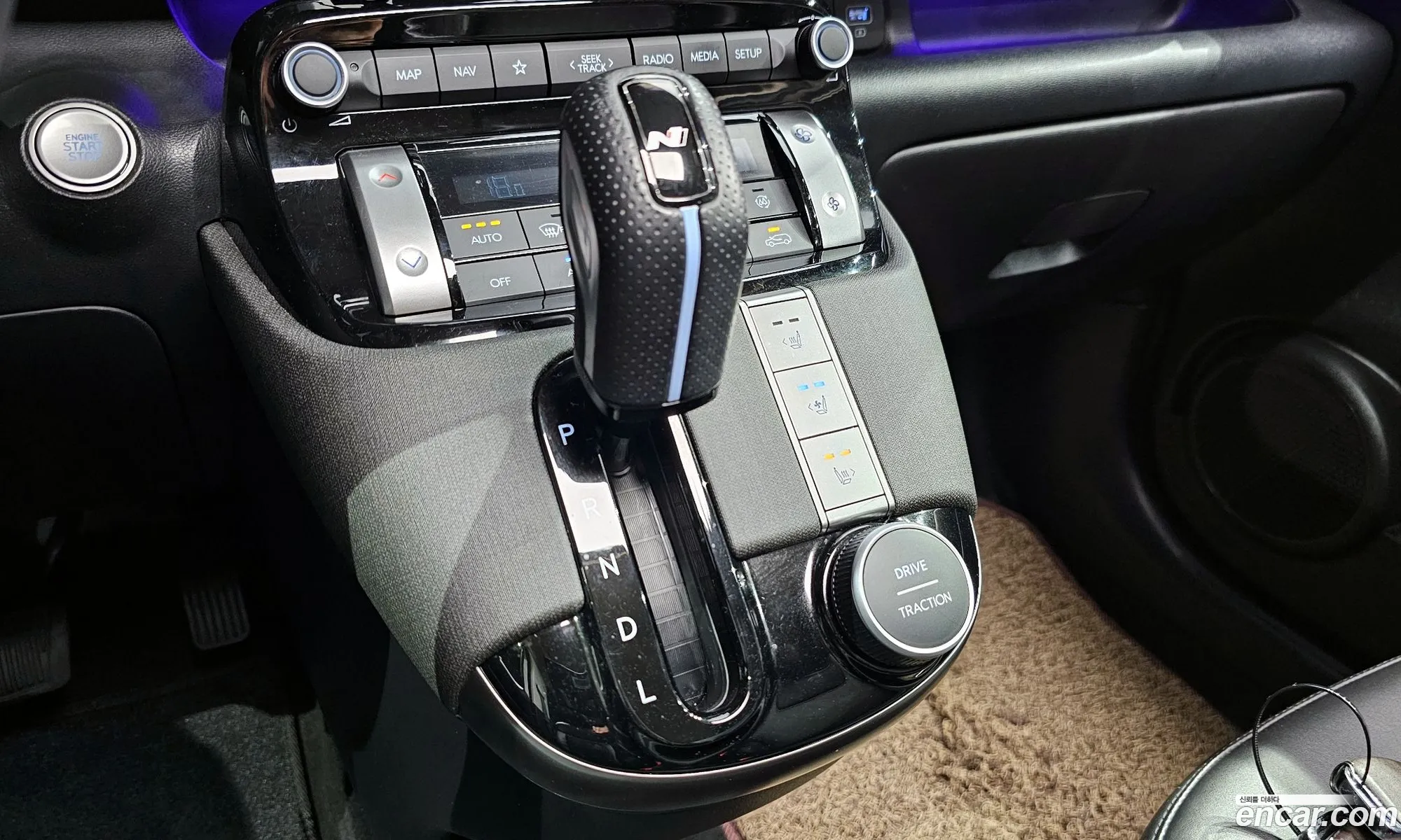 Hyundai Casper 2022 KMHB5516BPW019010 — 18