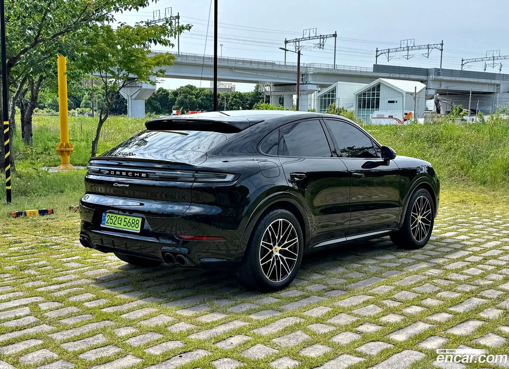 Porsche Cayenne 2024 — 16