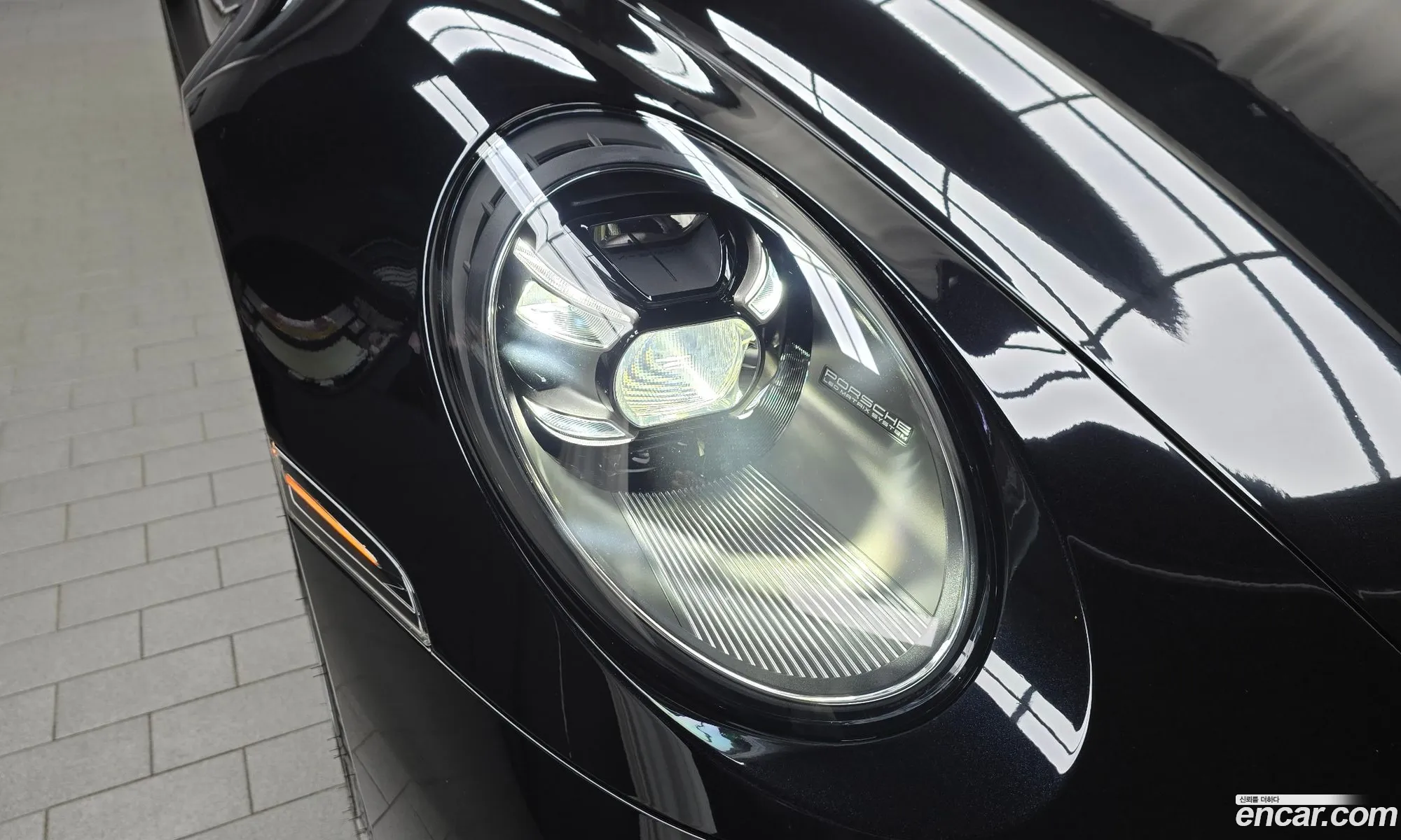 Porsche 911 2024 — 17