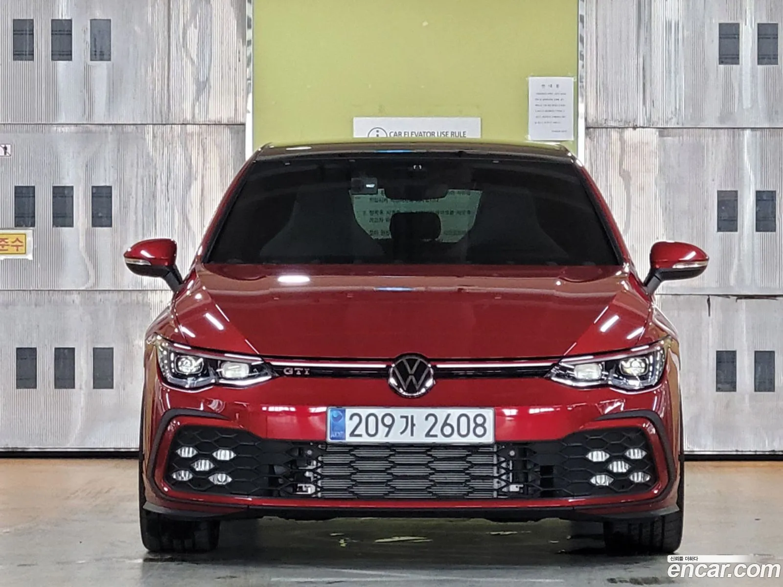 Volkswagen Golf 8th Gen 2023 — 10