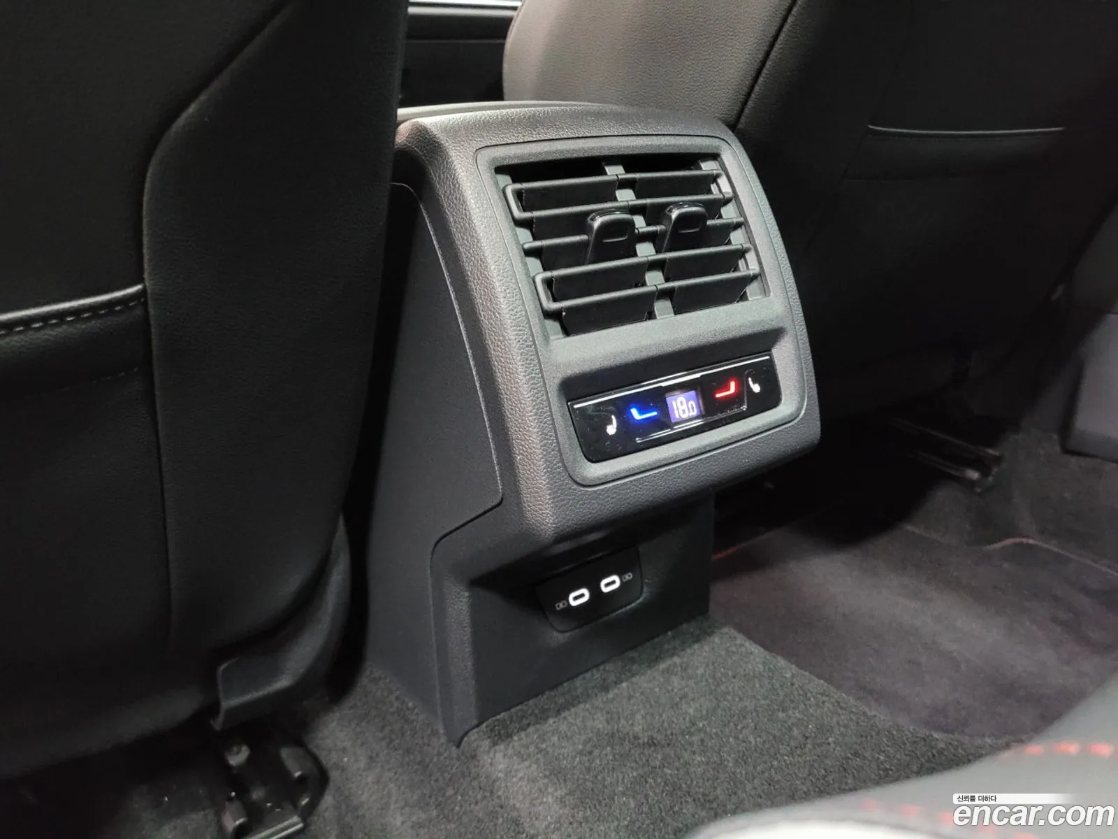 Volkswagen Golf 8th Gen 2023 — 16