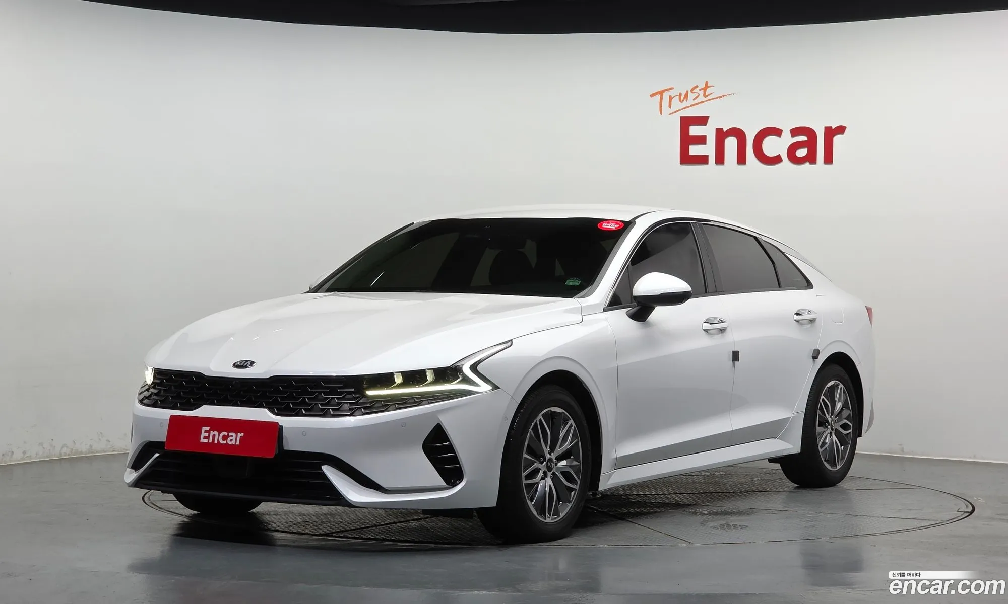 Kia K5 Hybrid 2021 — 14