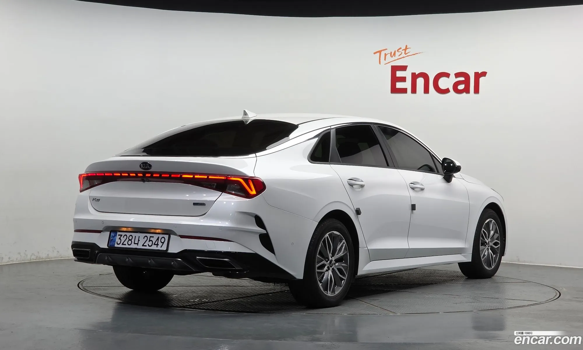 Kia K5 Hybrid 2021 — 20