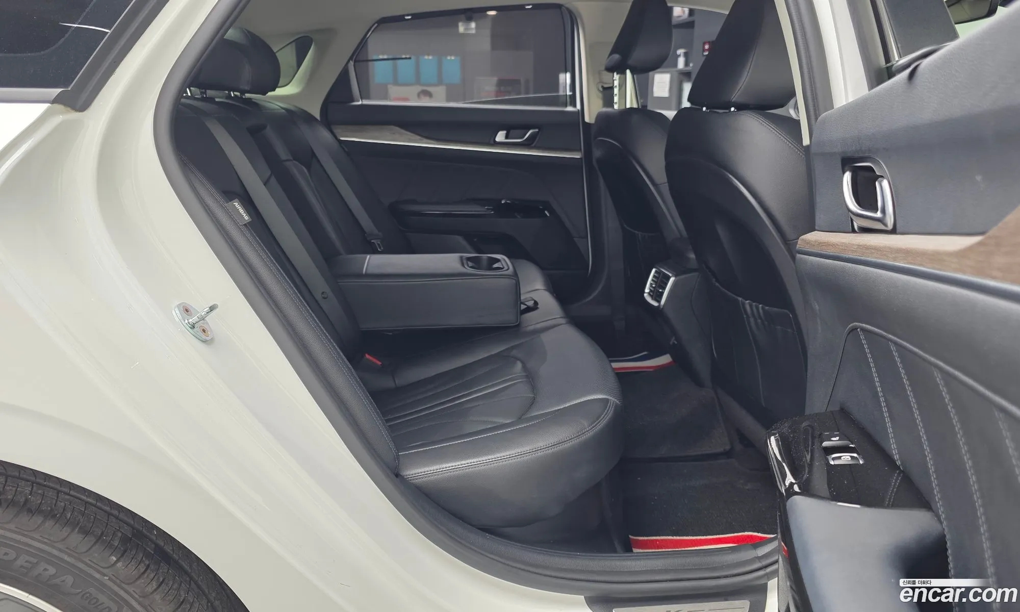 Kia K5 Hybrid 2021 — 17