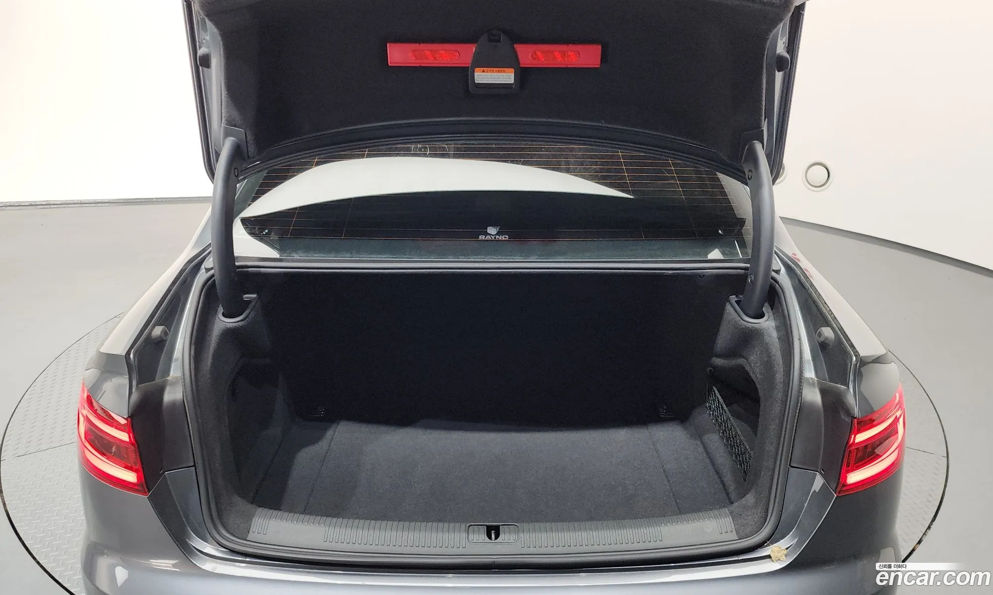 Audi A4 2019 WAUZZZF44KA123807 — 5
