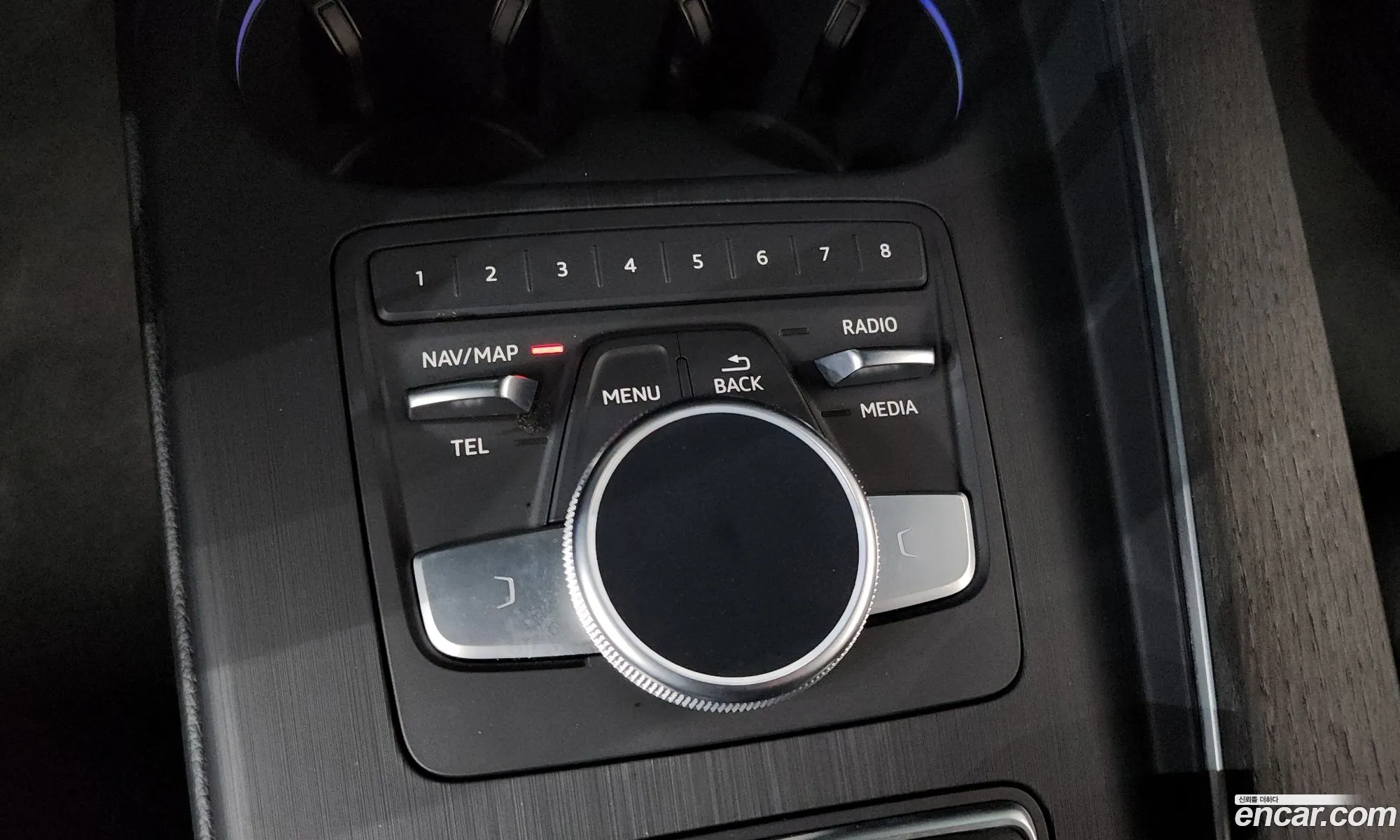 Audi A4 2019 WAUZZZF44KA123807 — 3