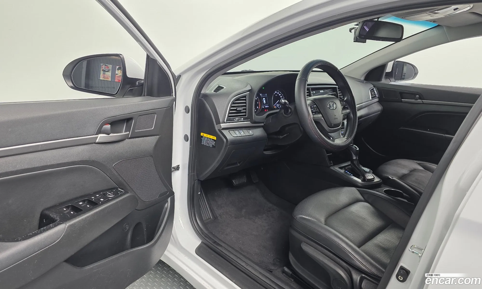 Hyundai Elantra AD 2017 KMHD641DBJU571464 — 7
