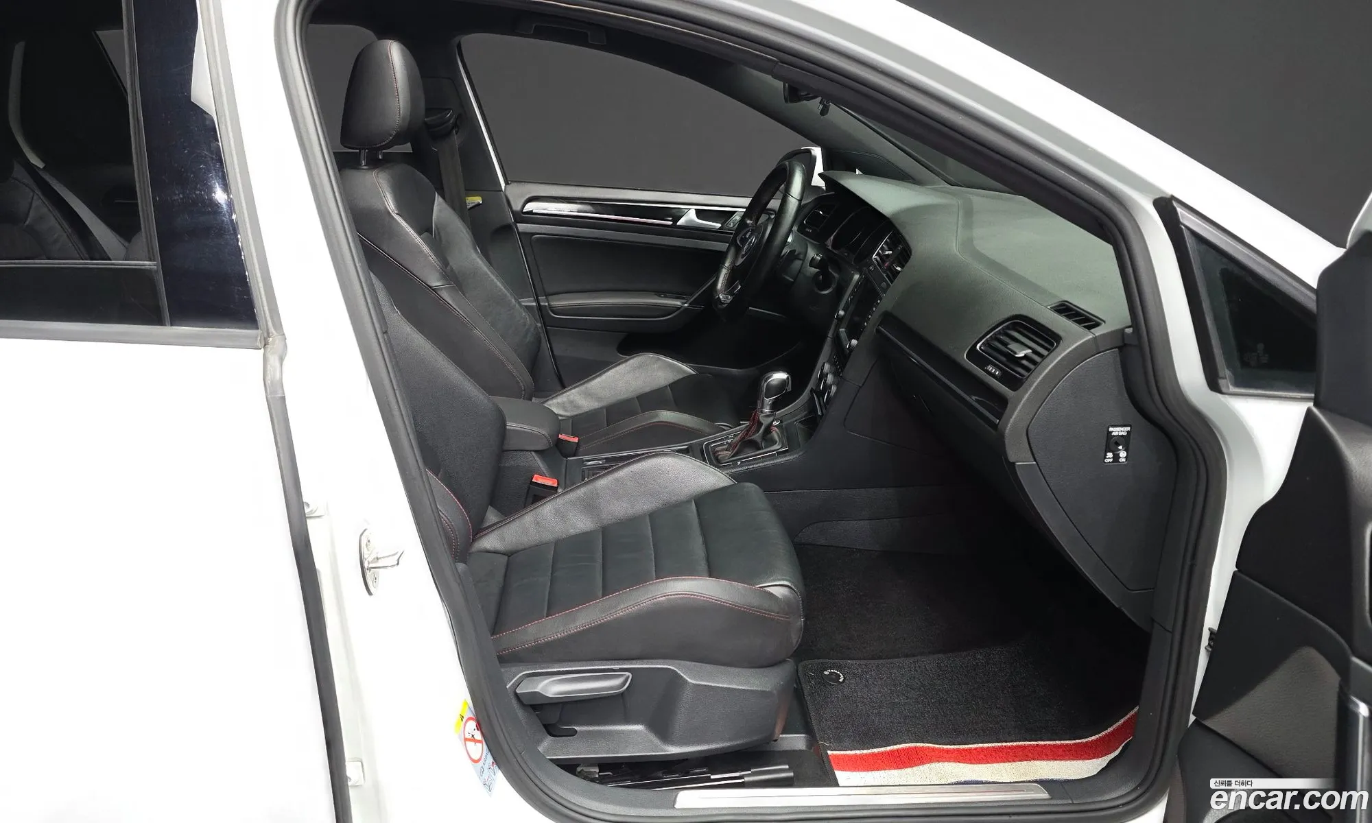 Volkswagen Golf 7th Gen 2014 — 14
