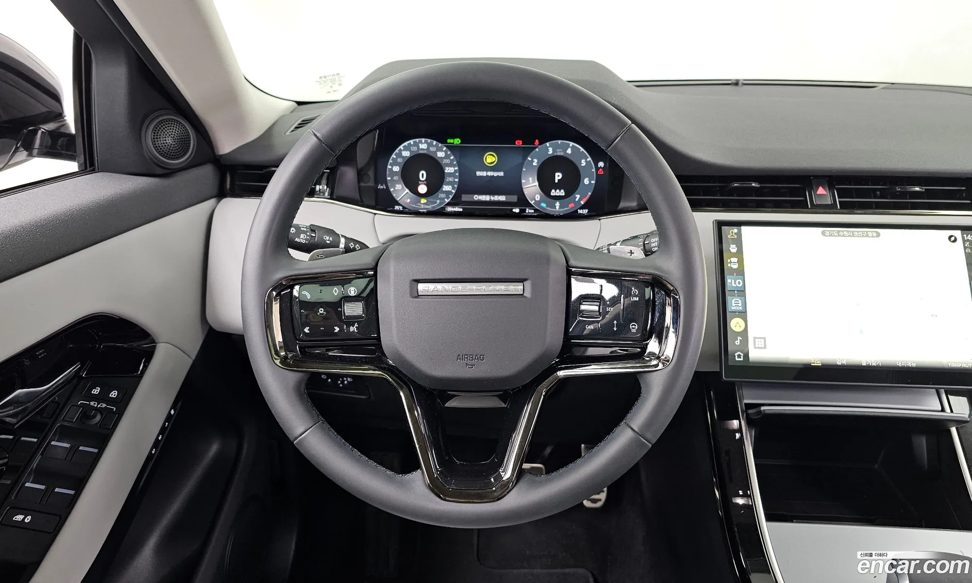 Land Rover Range Rover Evoque 2024 — 25