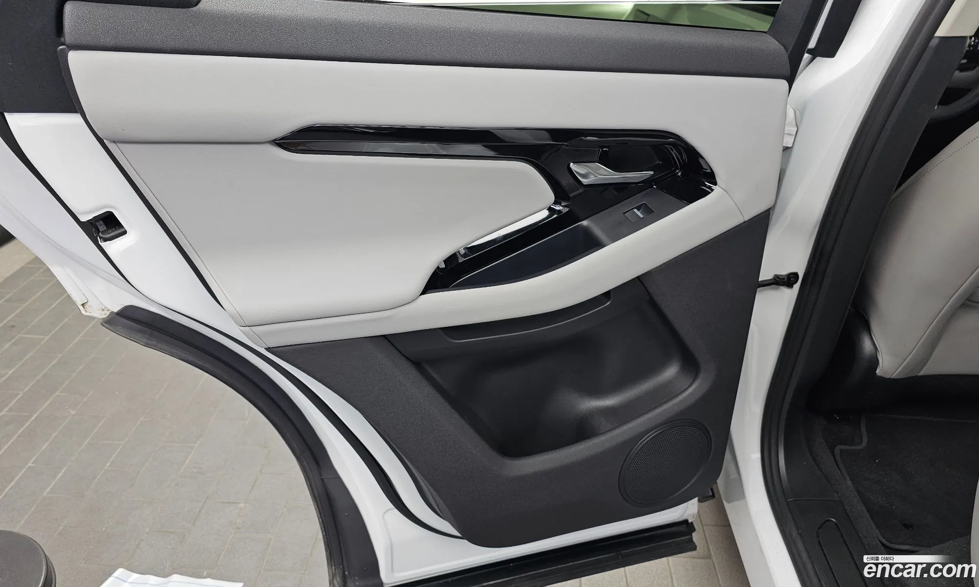 Land Rover Range Rover Evoque 2024 — 13