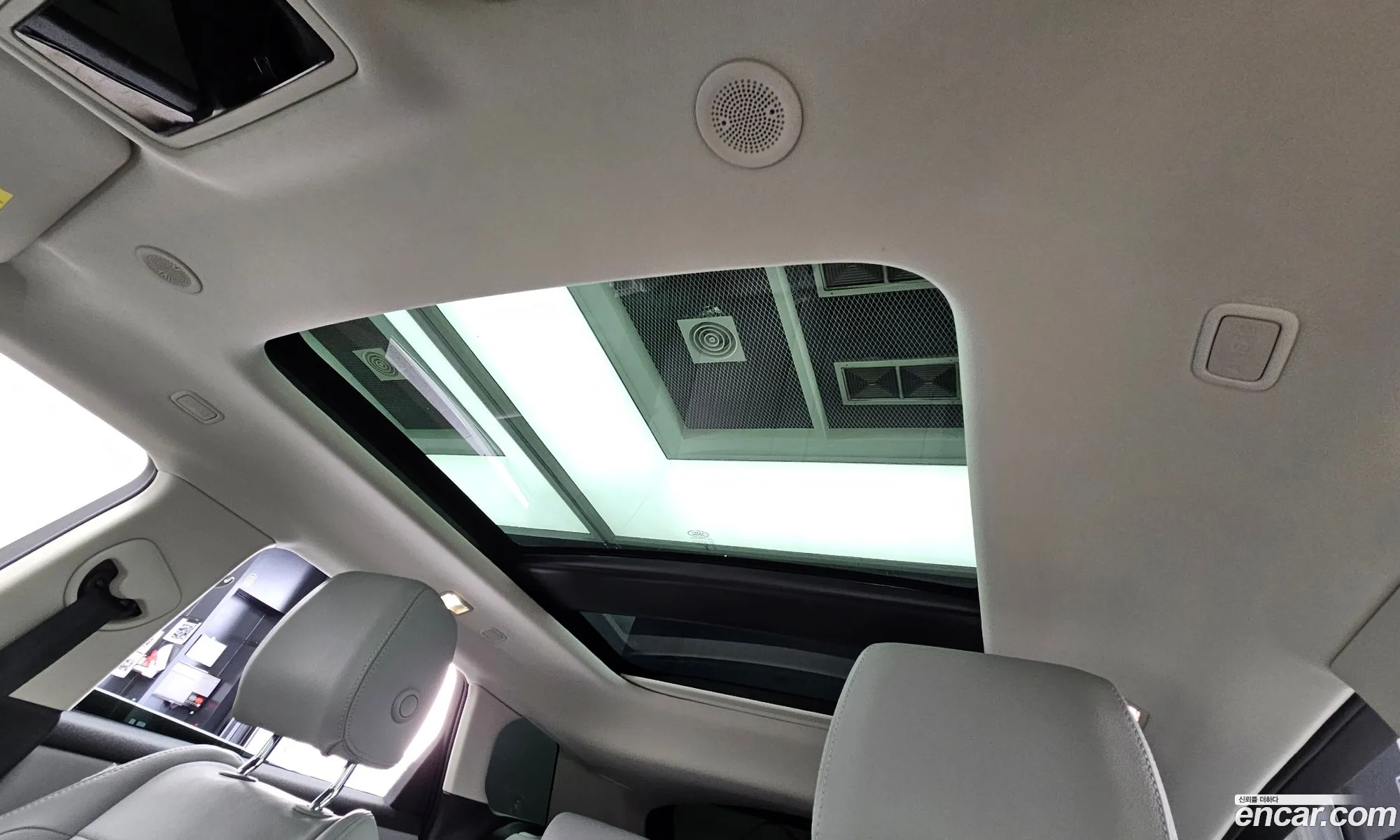 Land Rover Range Rover Evoque 2024 — 20