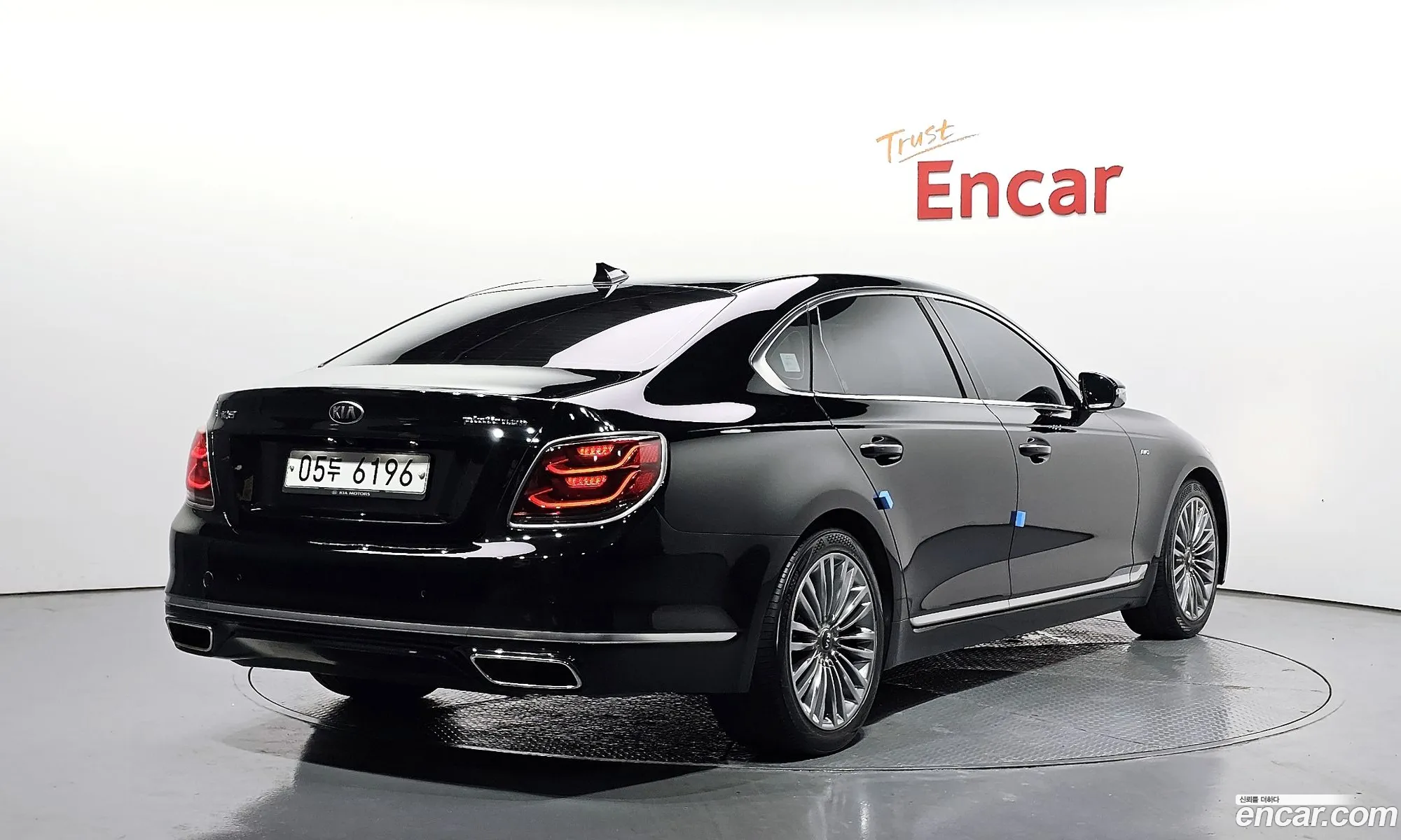 Kia The K9 2018 KNAS3418DKS001466 — 20