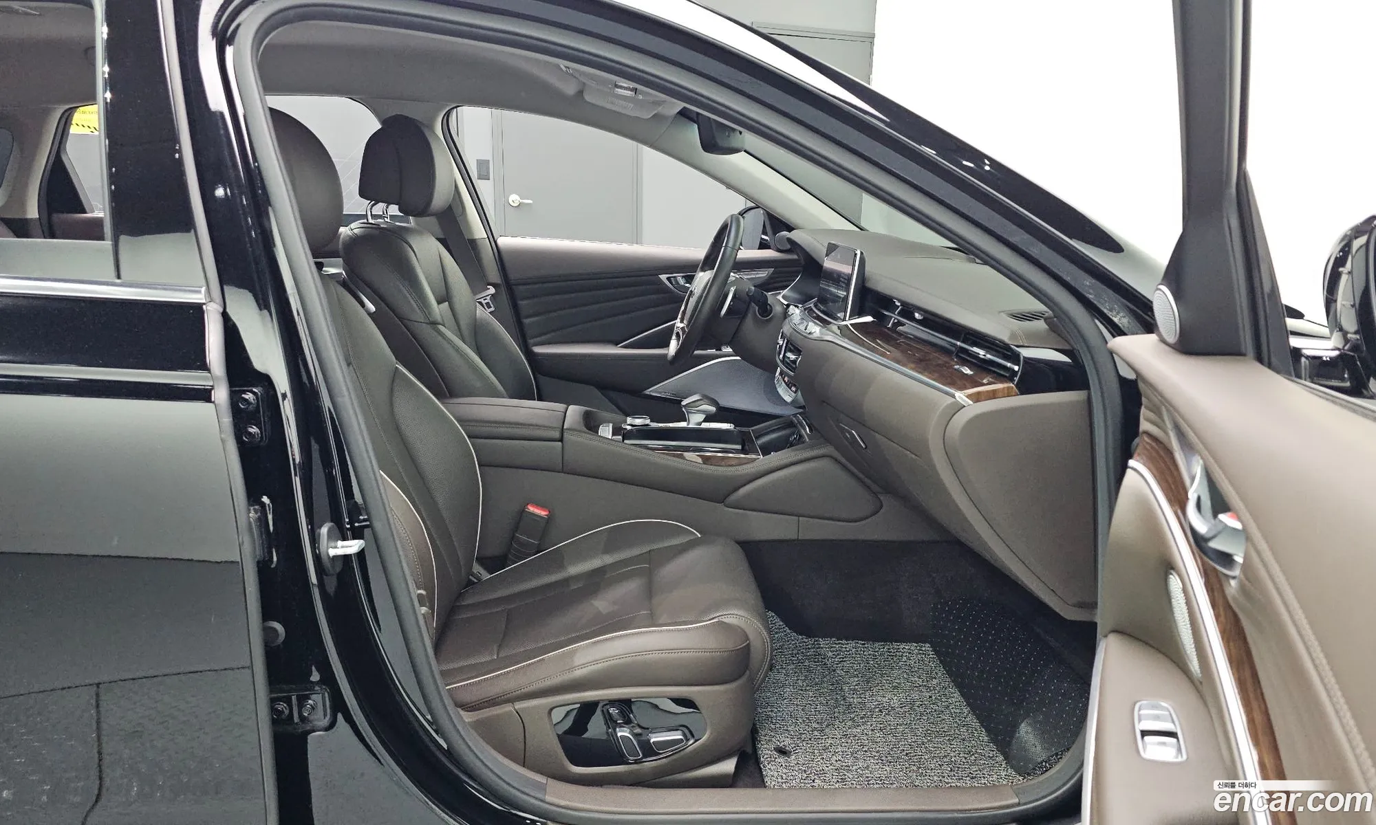 Kia The K9 2018 KNAS3418DKS001466 — 15