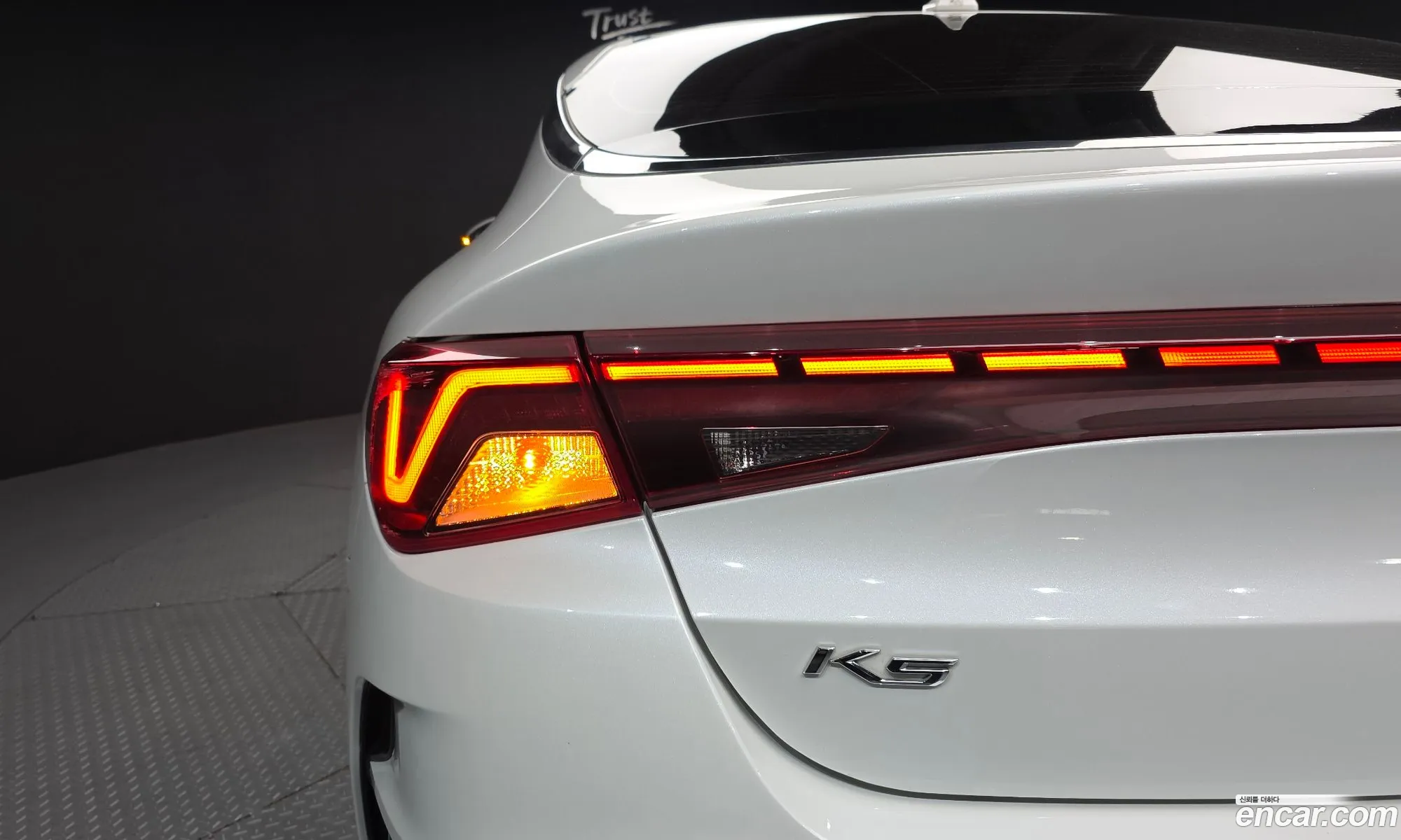 Kia K5 2020 KNAG6412BLA050419 — 3