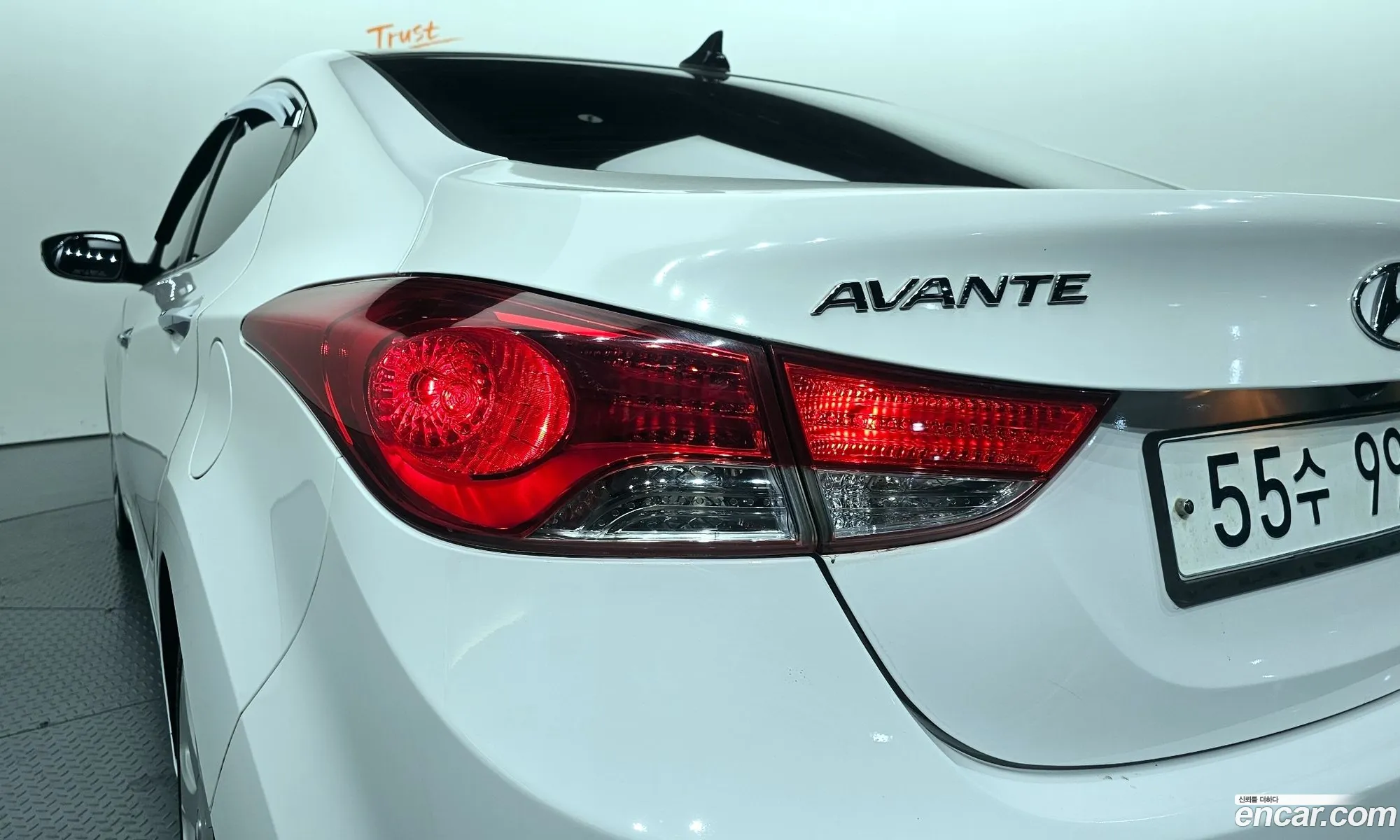 Hyundai Elantra MD 2012 KMHDH41DBCU599653 — 29
