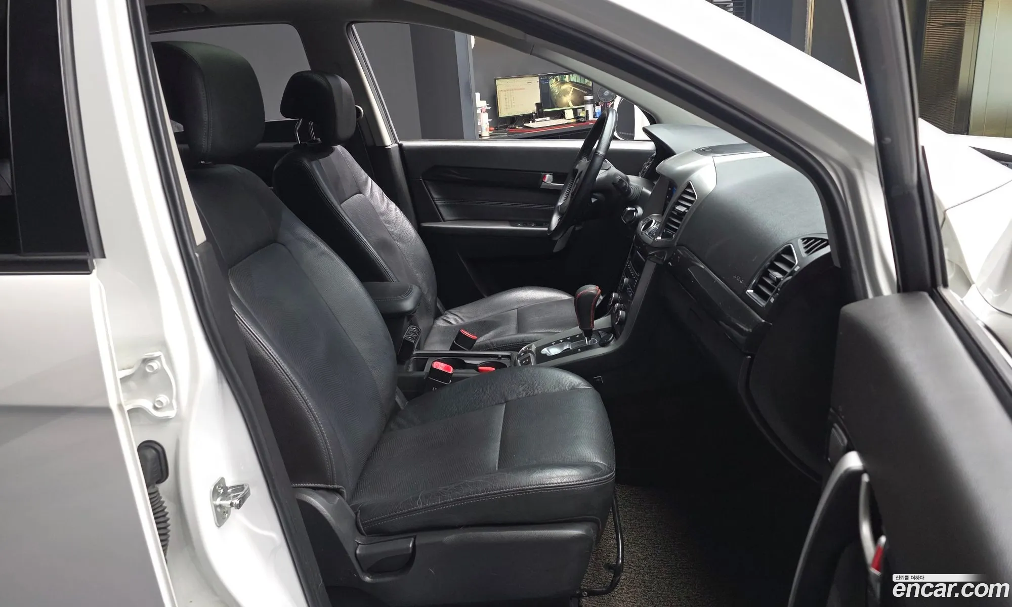 Chevrolet (GM Daewoo) Captiva 2015 KLACD266DFB040711 — 3