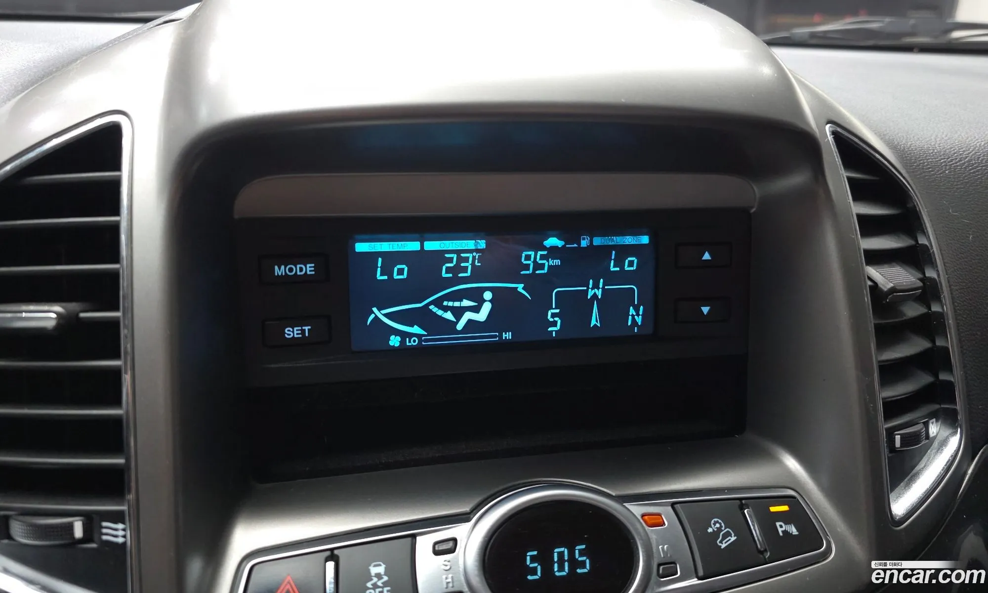 Chevrolet (GM Daewoo) Captiva 2015 KLACD266DFB040711 — 16