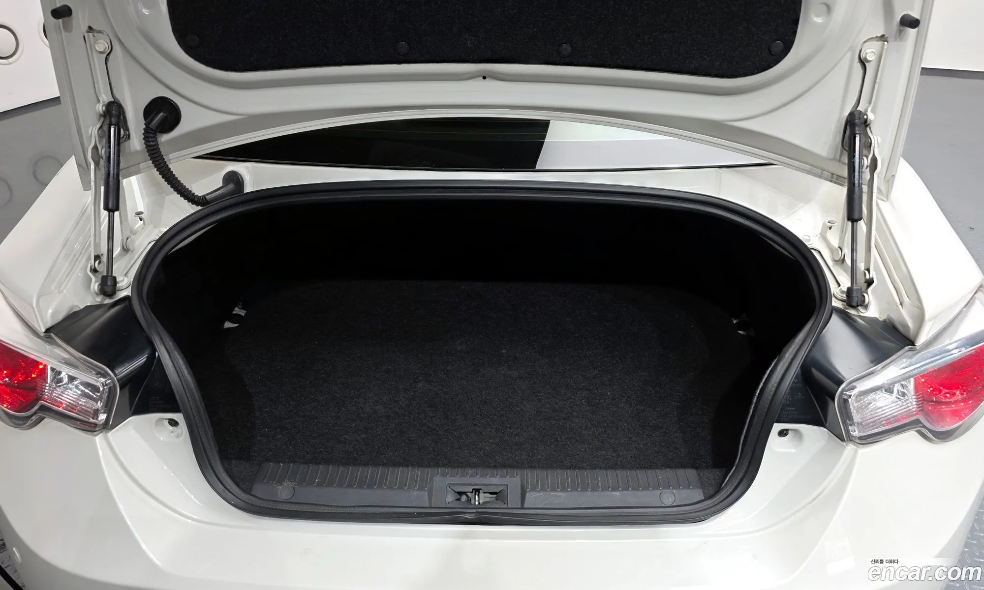 Toyota 86 2016 JF1ZNAC12G9707051 — 13