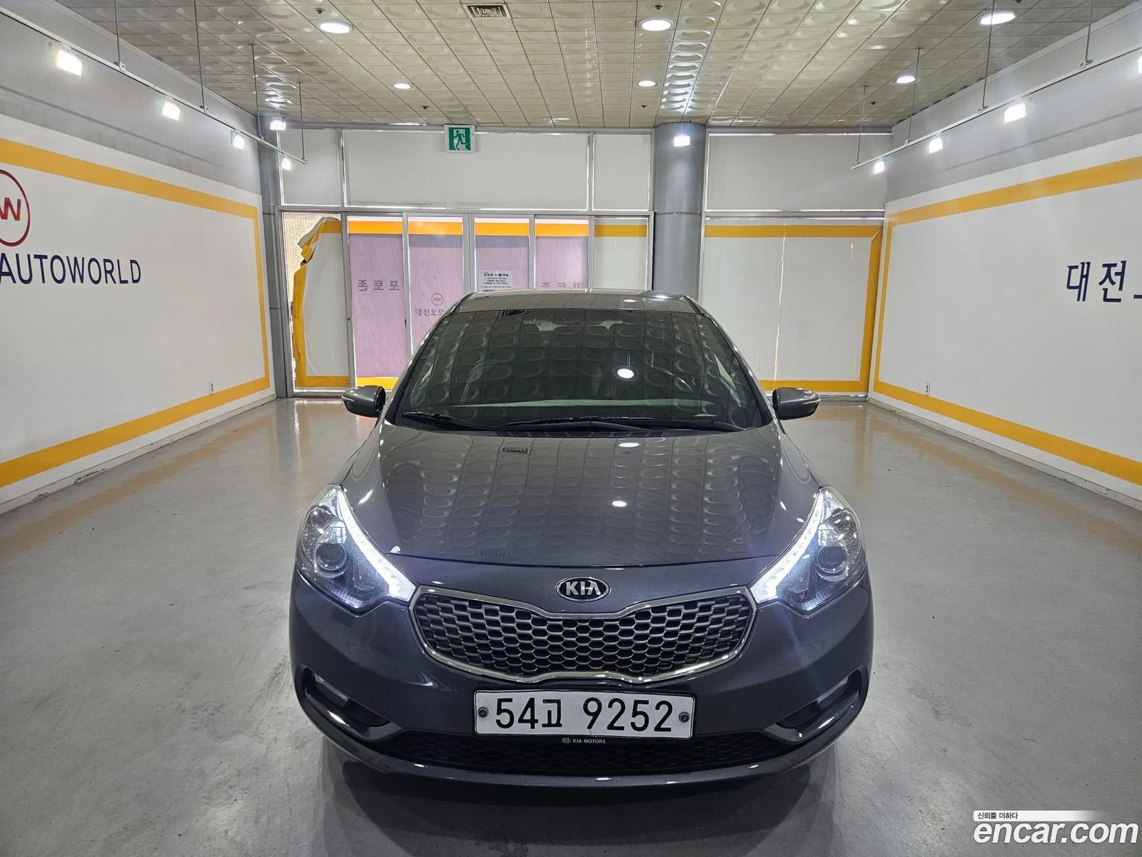 Kia K3 2012 — 14