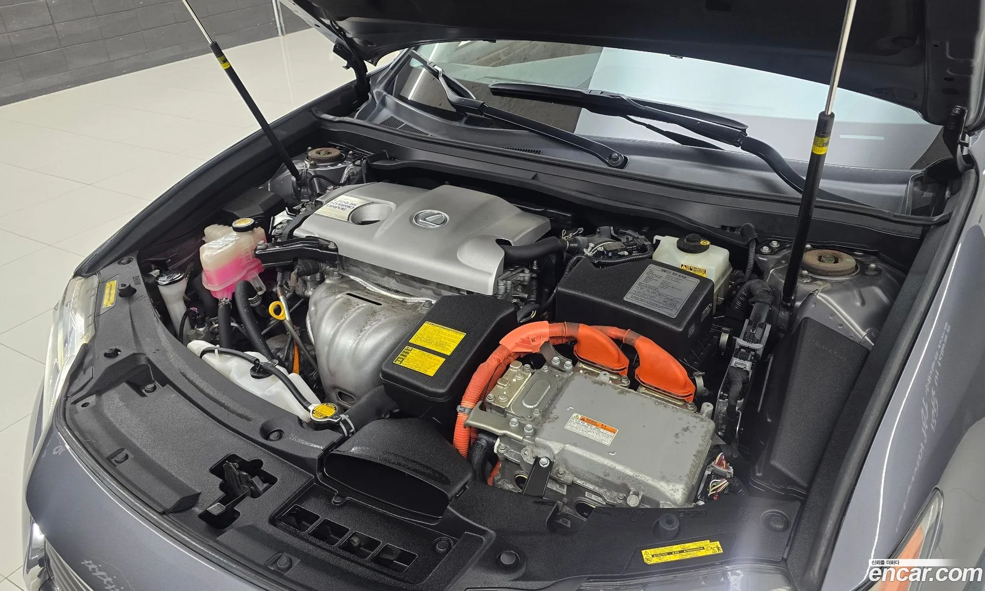 Lexus ES300h 2012 — 14