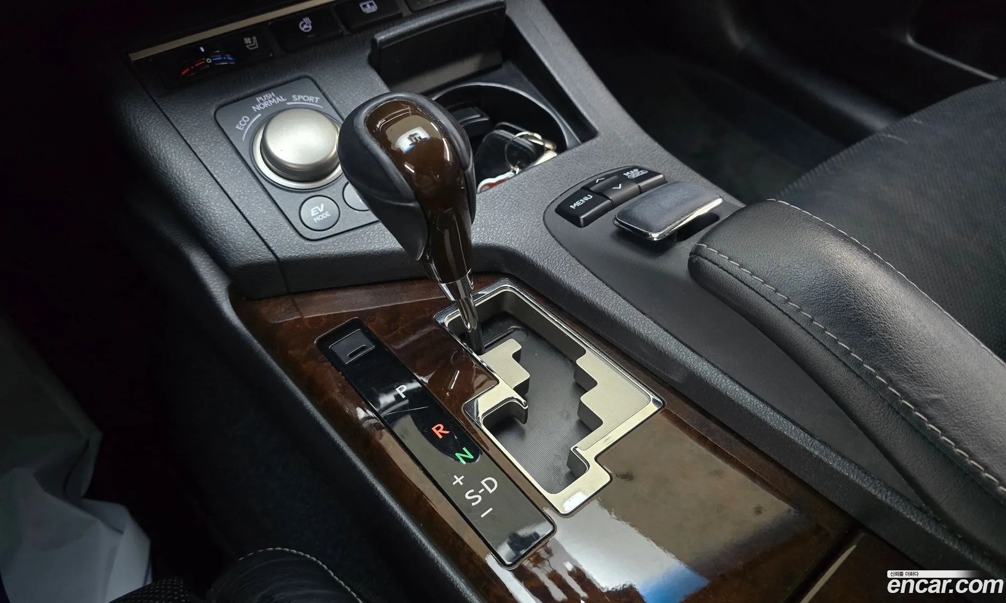 Lexus ES300h 2012 — 8
