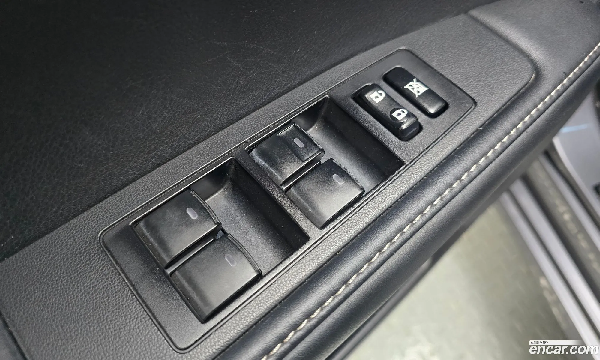 Lexus ES300h 2012 — 18