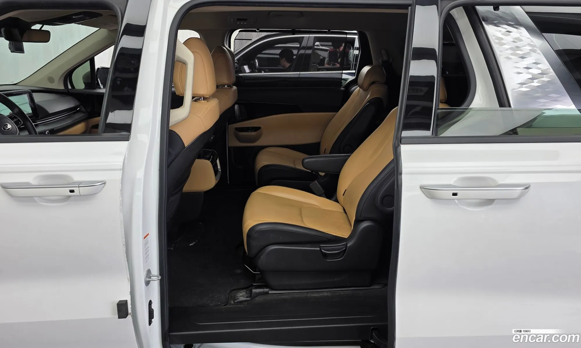 Kia Carnival 2021 KNANC81BBMS129070 — 34