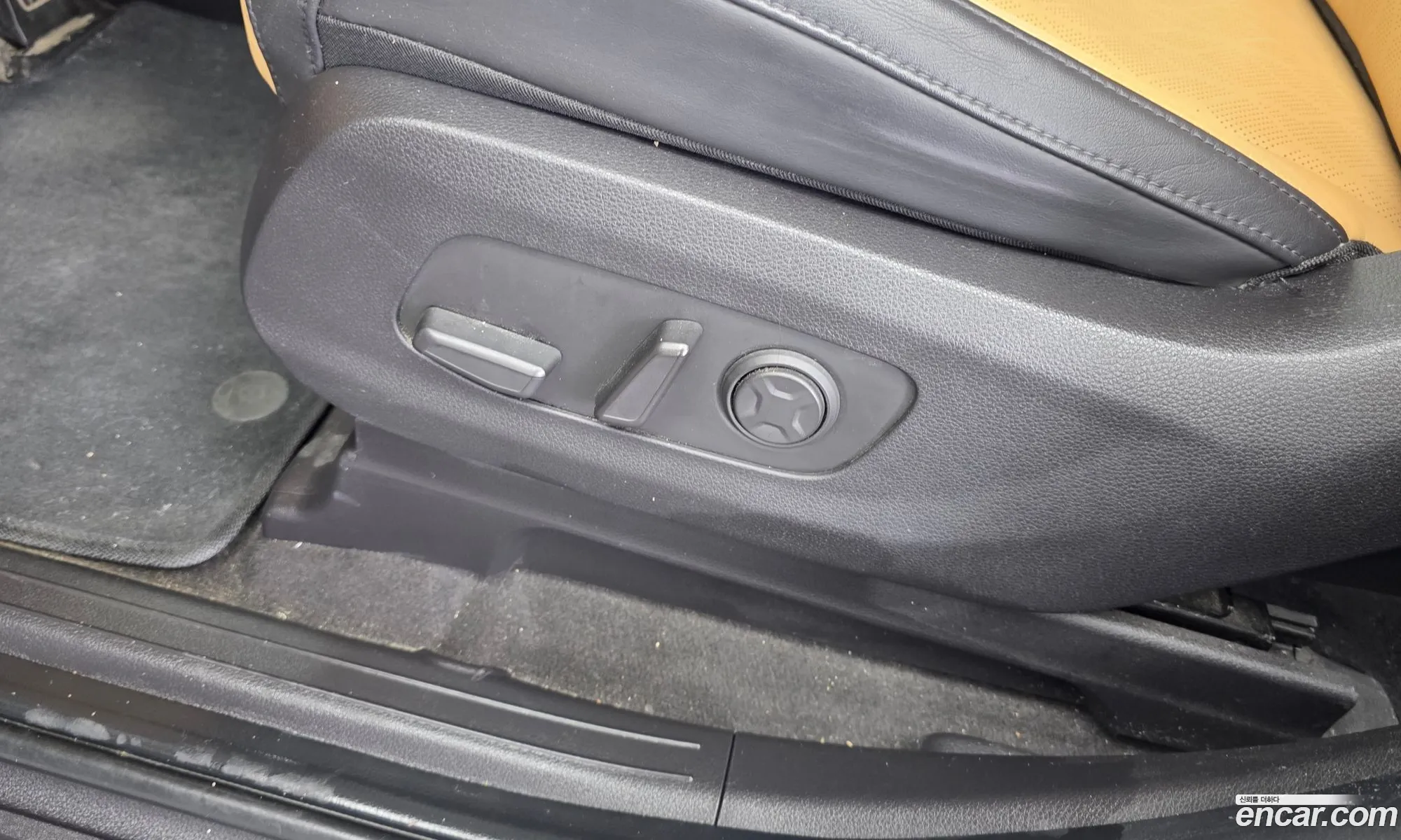 Kia Carnival 2021 KNANC81BBMS129070 — 6