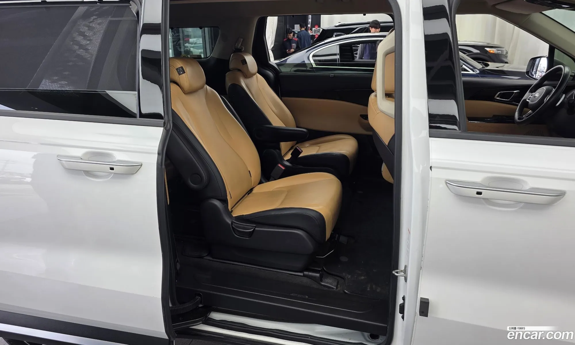 Kia Carnival 2021 KNANC81BBMS129070 — 33